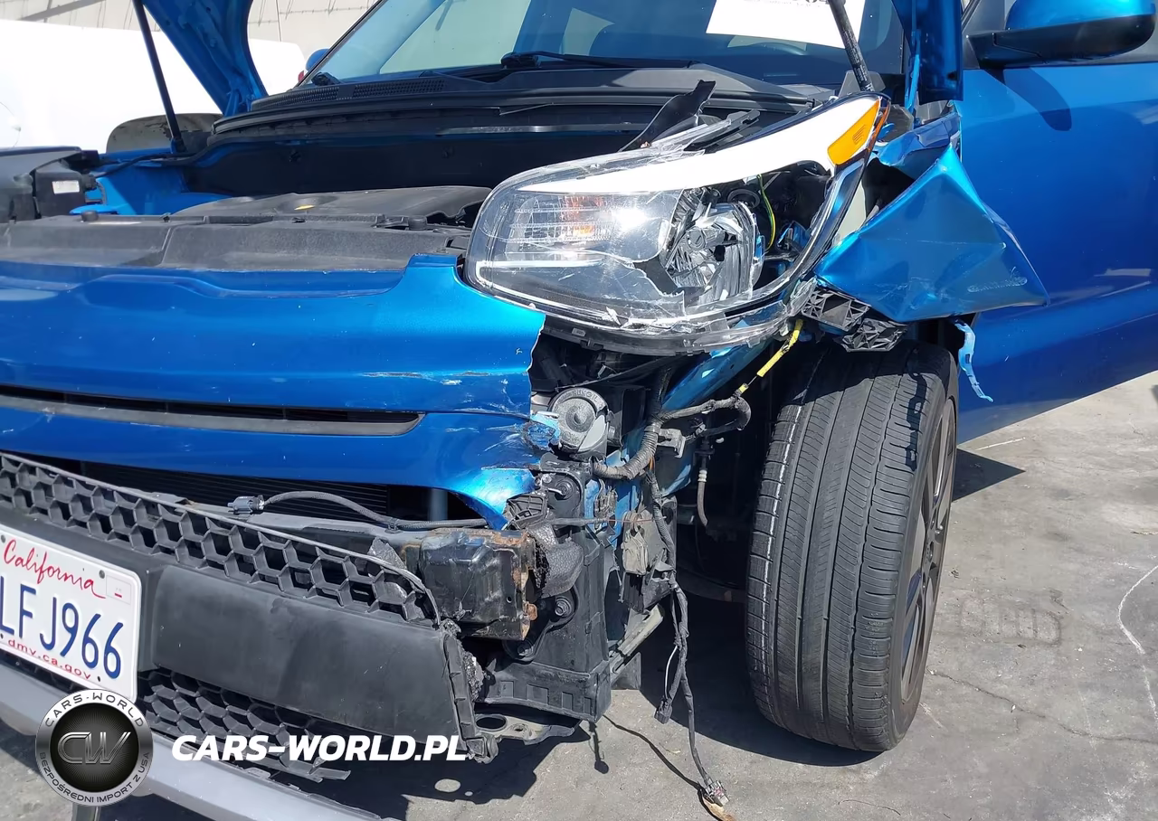 2017 Kia Soul + VIN:KNDJP3A53H7459991 - 6