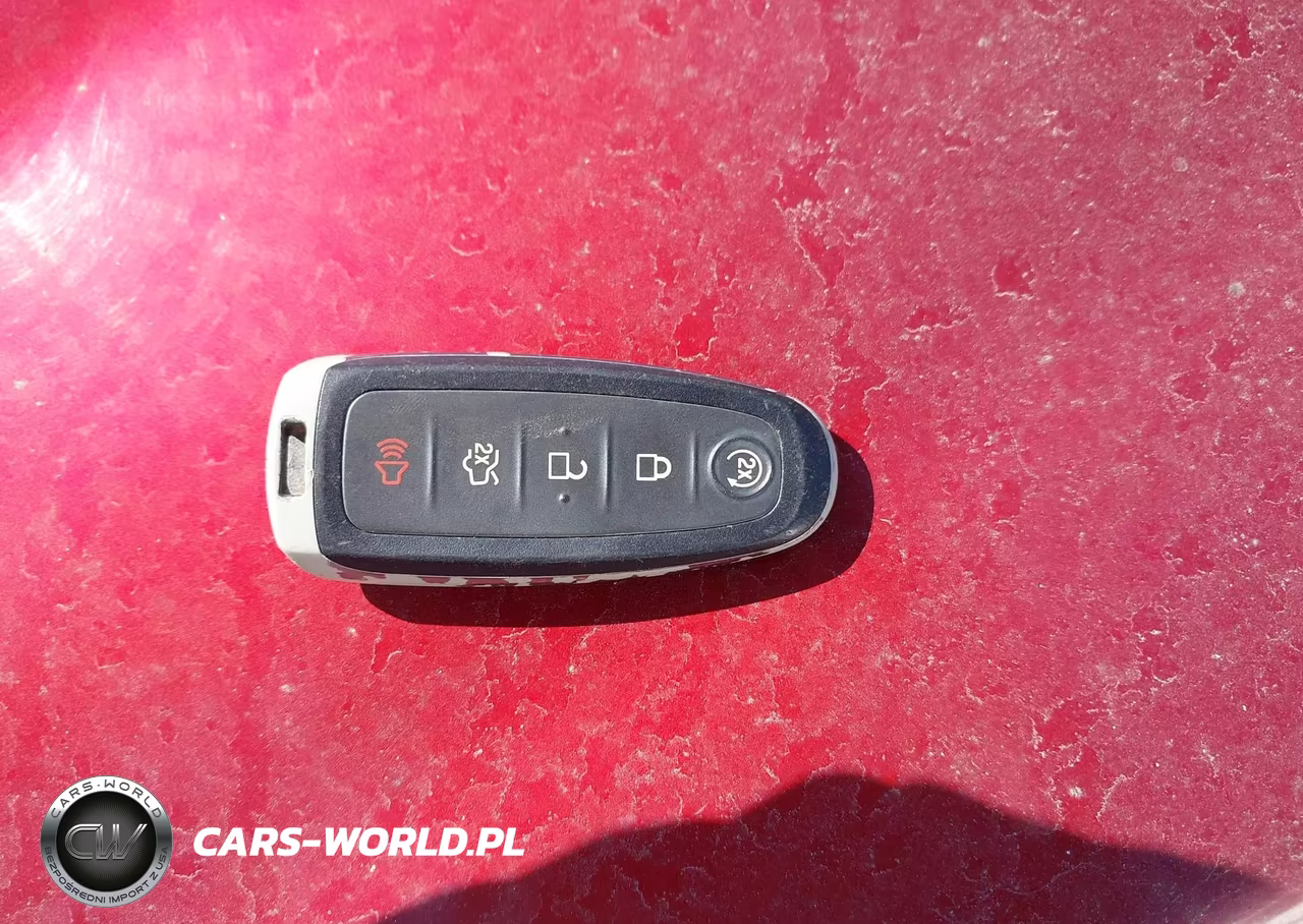 2017 Ford Escape Titanium VIN:1FMCU0J99HUC14600 - 11