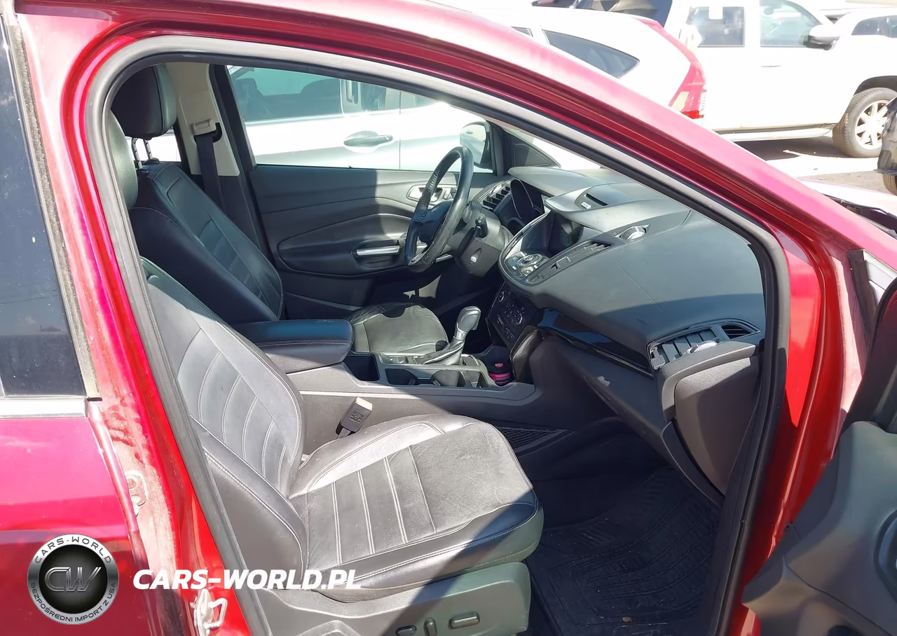 2017 Ford Escape Titanium VIN:1FMCU0J99HUC14600 - 5