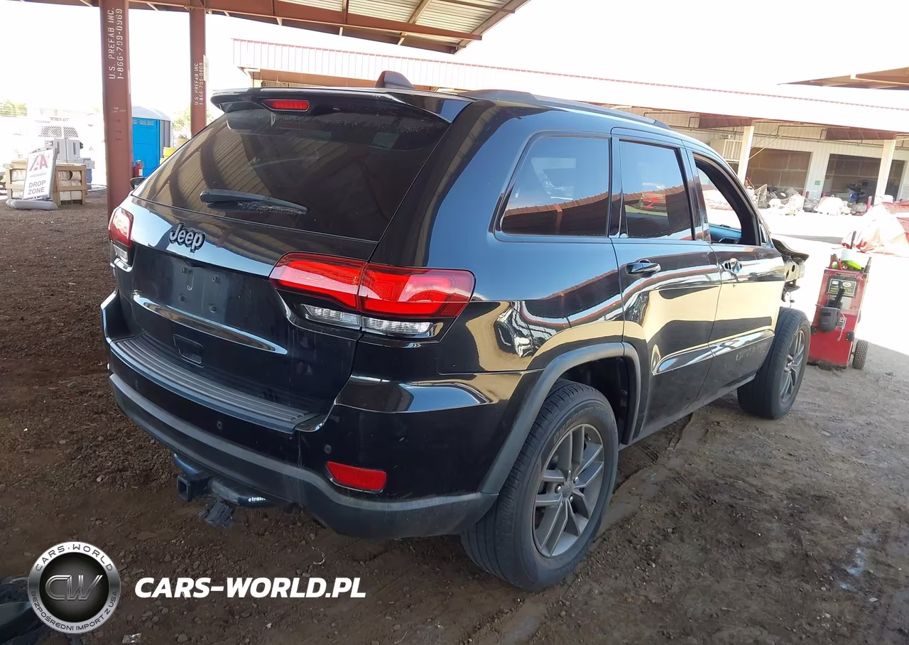 2016 Jeep Grand Cherokee 75Th Anniversary VIN:1C4RJEAG4GC359941 - 4