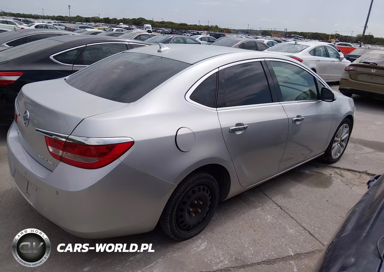 2014 Buick Verano Leather Group VIN:1G4PS5SK9E4153301 - 4