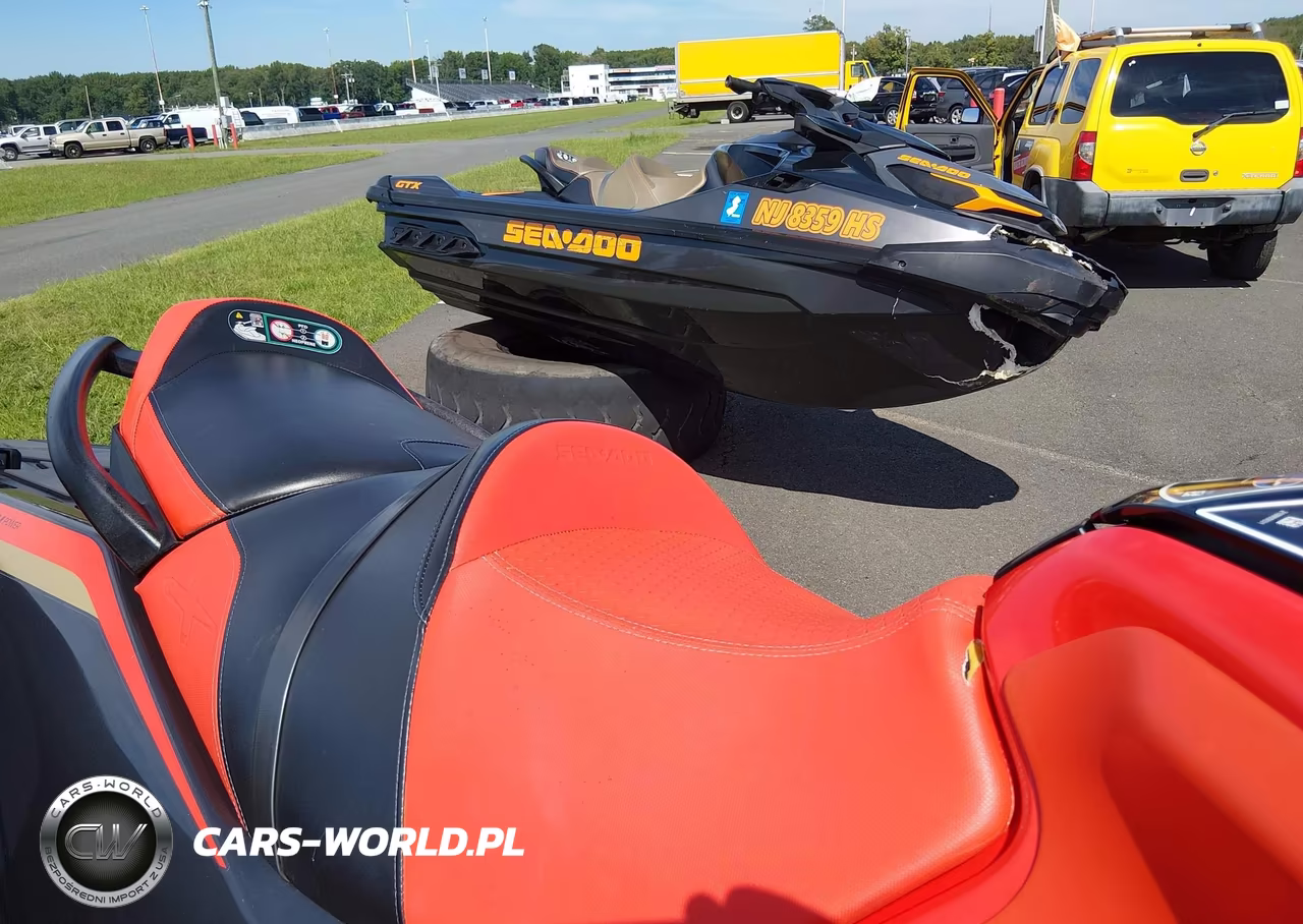 2020 Seadoo Rxt-X 300 VIN:YDV19928J920 - 5