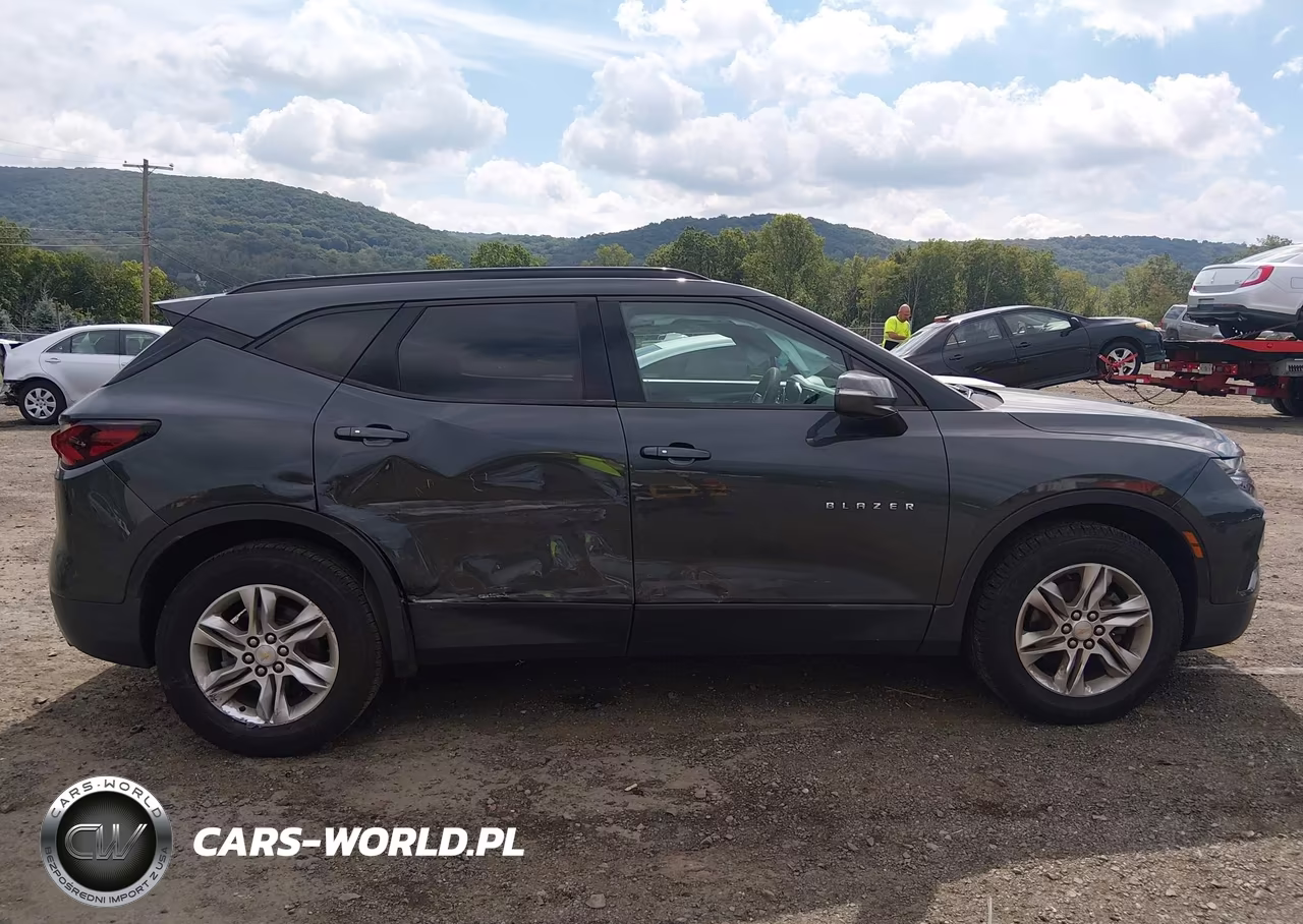 2020 Chevrolet Blazer Awd 2Lt VIN:3GNKBHR44LS634438 - 13