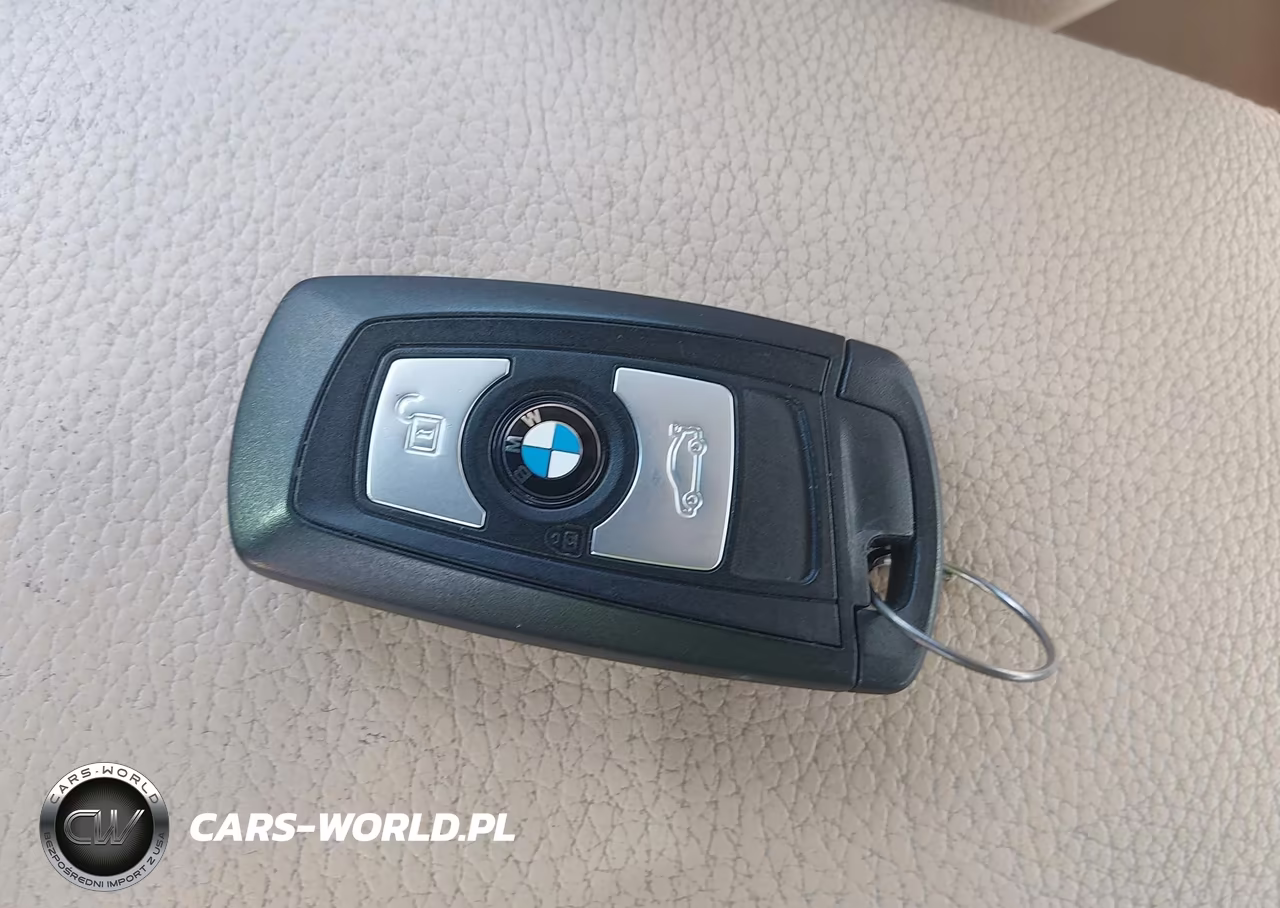 2013 BMW 328I xDrive VIN:WBA3B3C54DJ975906 - 11