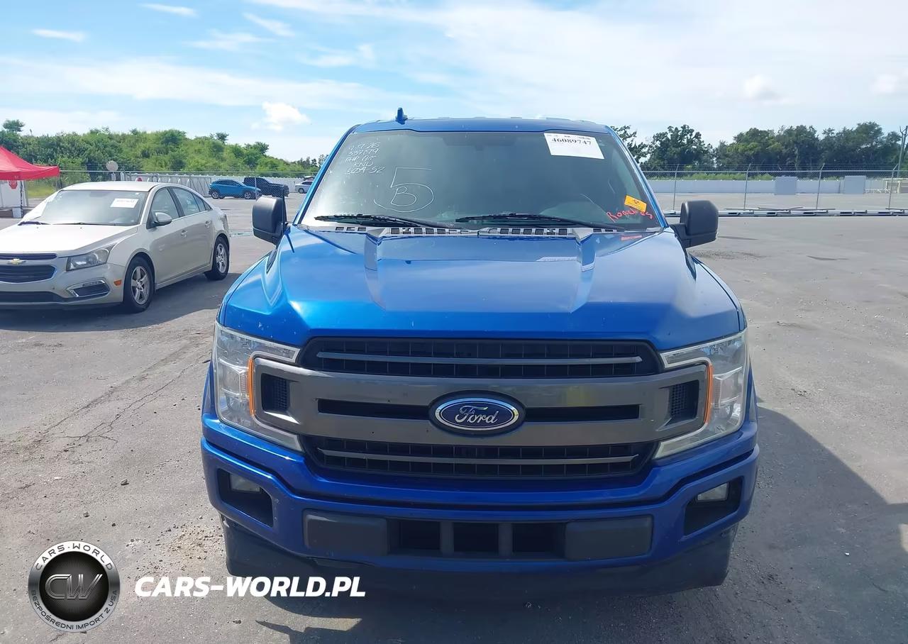 2018 Ford F-150 Xlt VIN:1FTEX1CP4JFC10759 - 12