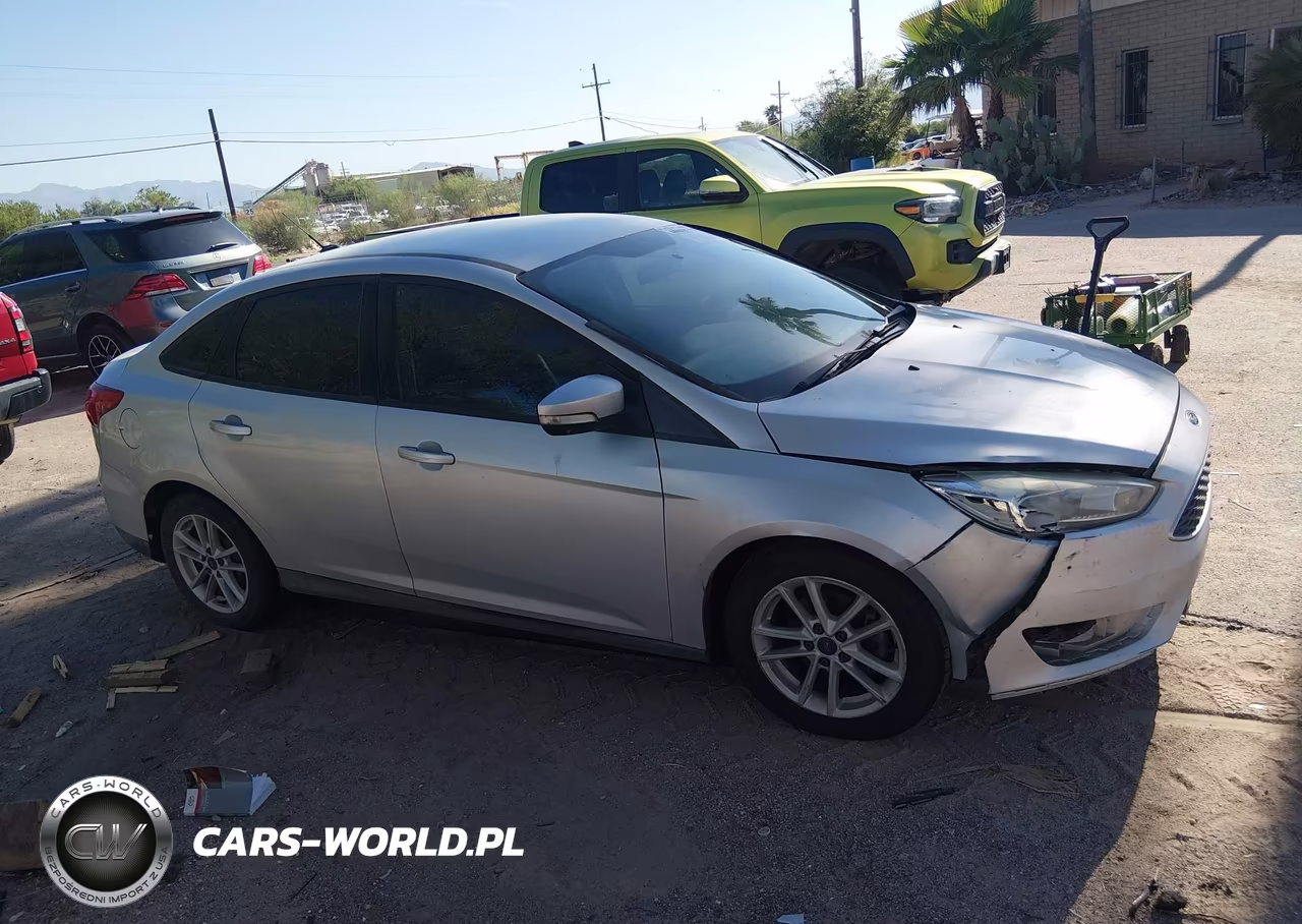 2015 Ford Focus Se VIN:1FADP3F26FL269964 - 13