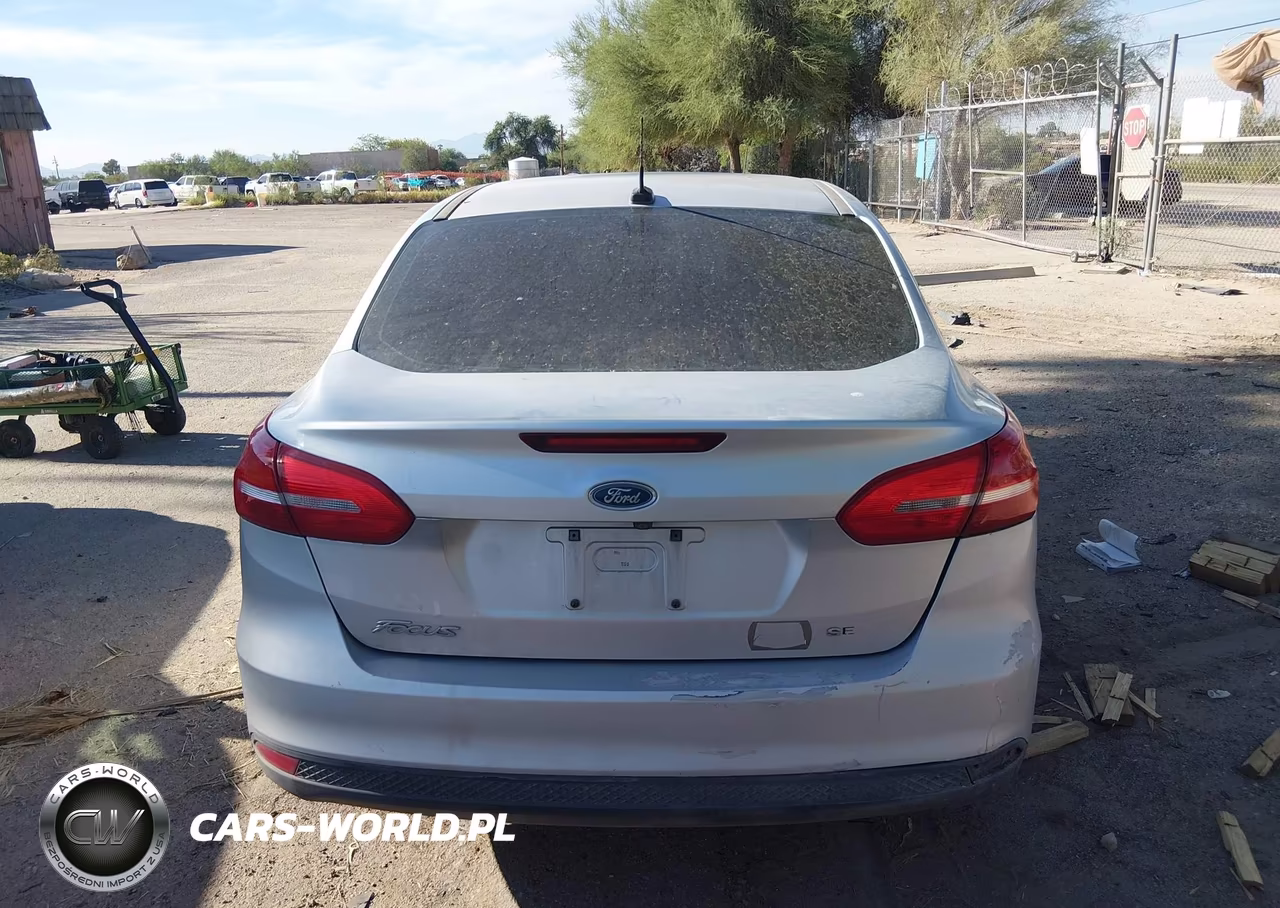 2015 Ford Focus Se VIN:1FADP3F26FL269964 - 16