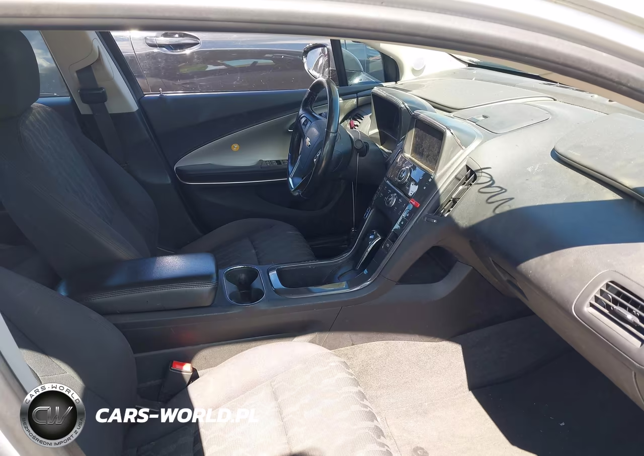 2014 Chevrolet Volt VIN:1G1RE6E47EU171652 - 5