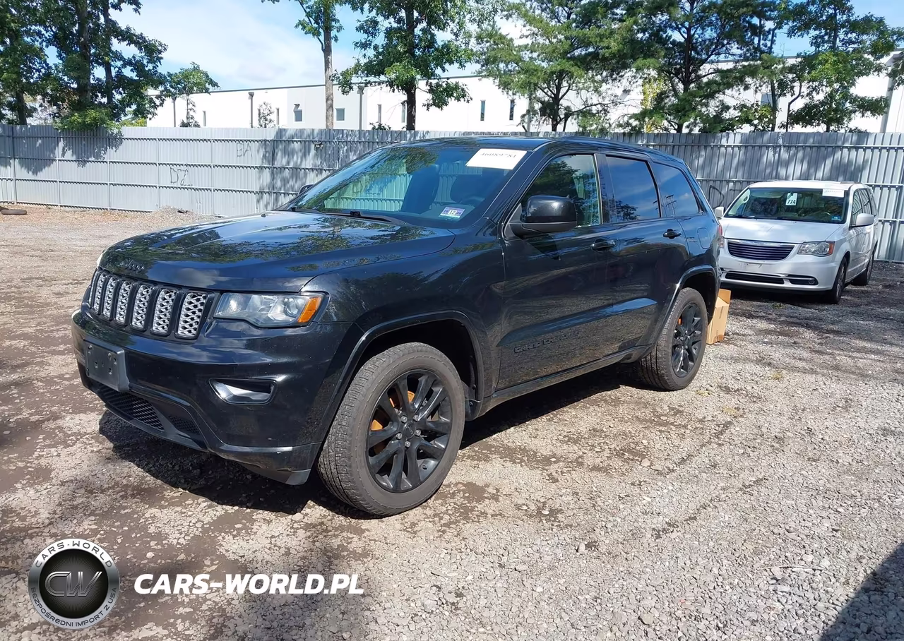 2018 Jeep Grand Cherokee Altitude 4X4 VIN:1C4RJFAGXJC256536 - 2