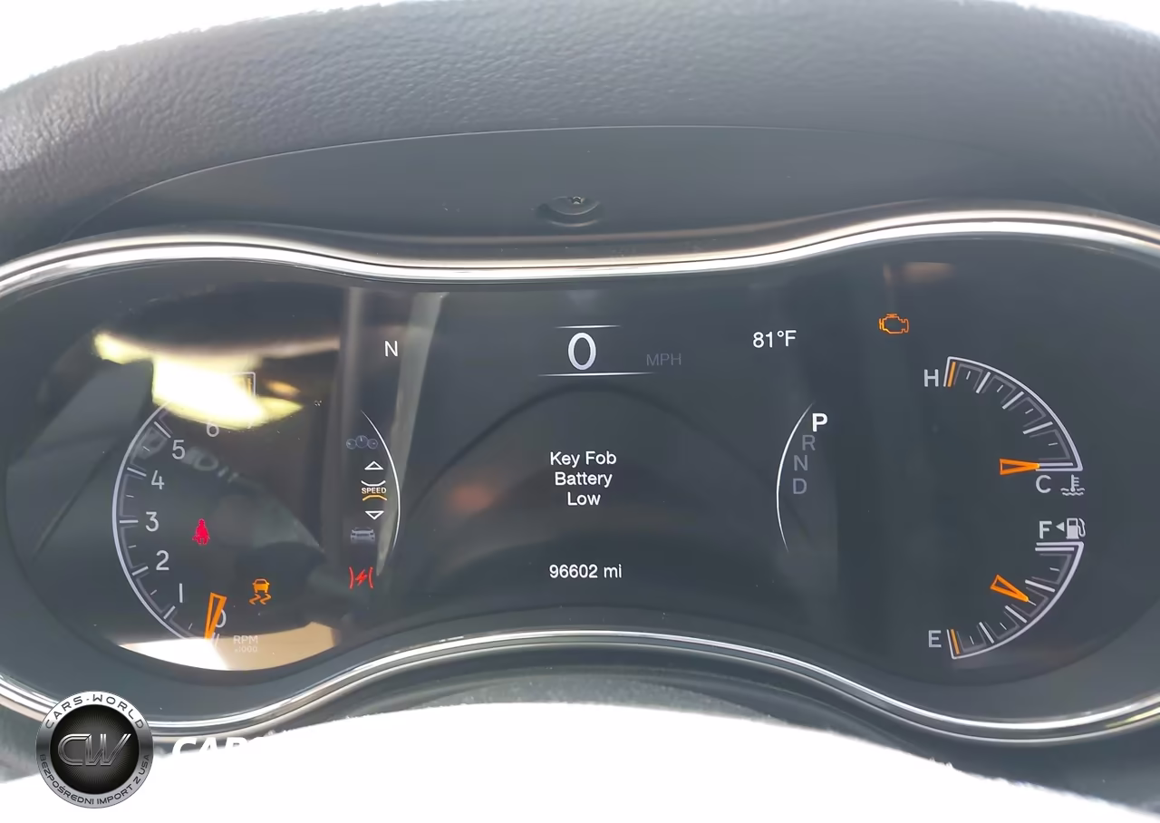 2018 Jeep Grand Cherokee Altitude 4X4 VIN:1C4RJFAGXJC256536 - 7