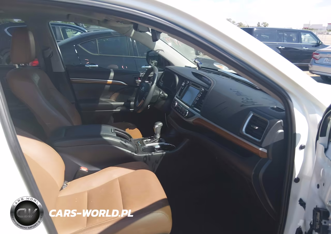 2019 Toyota Highlander Limited Platinum VIN:5TDDZRFH5KS714540 - 5