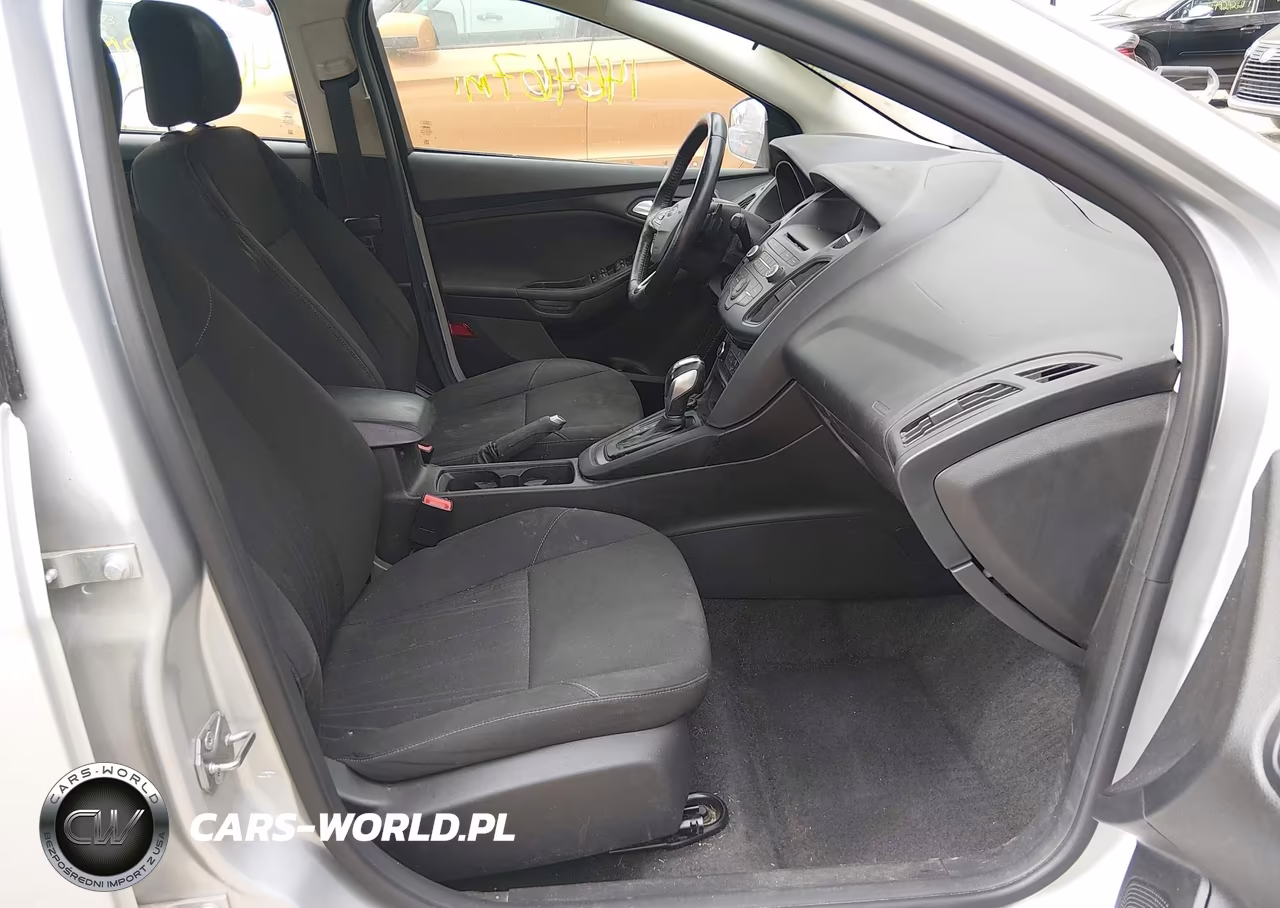 2015 Ford Focus Se VIN:1FADP3F27FL338841 - 5