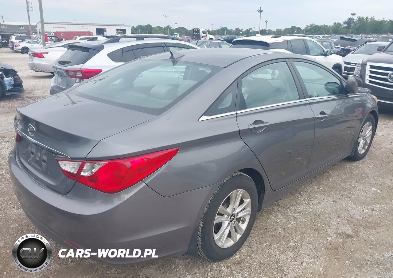 2011 Hyundai Sonata Gls VIN:5NPEB4AC1BH115065 - 4