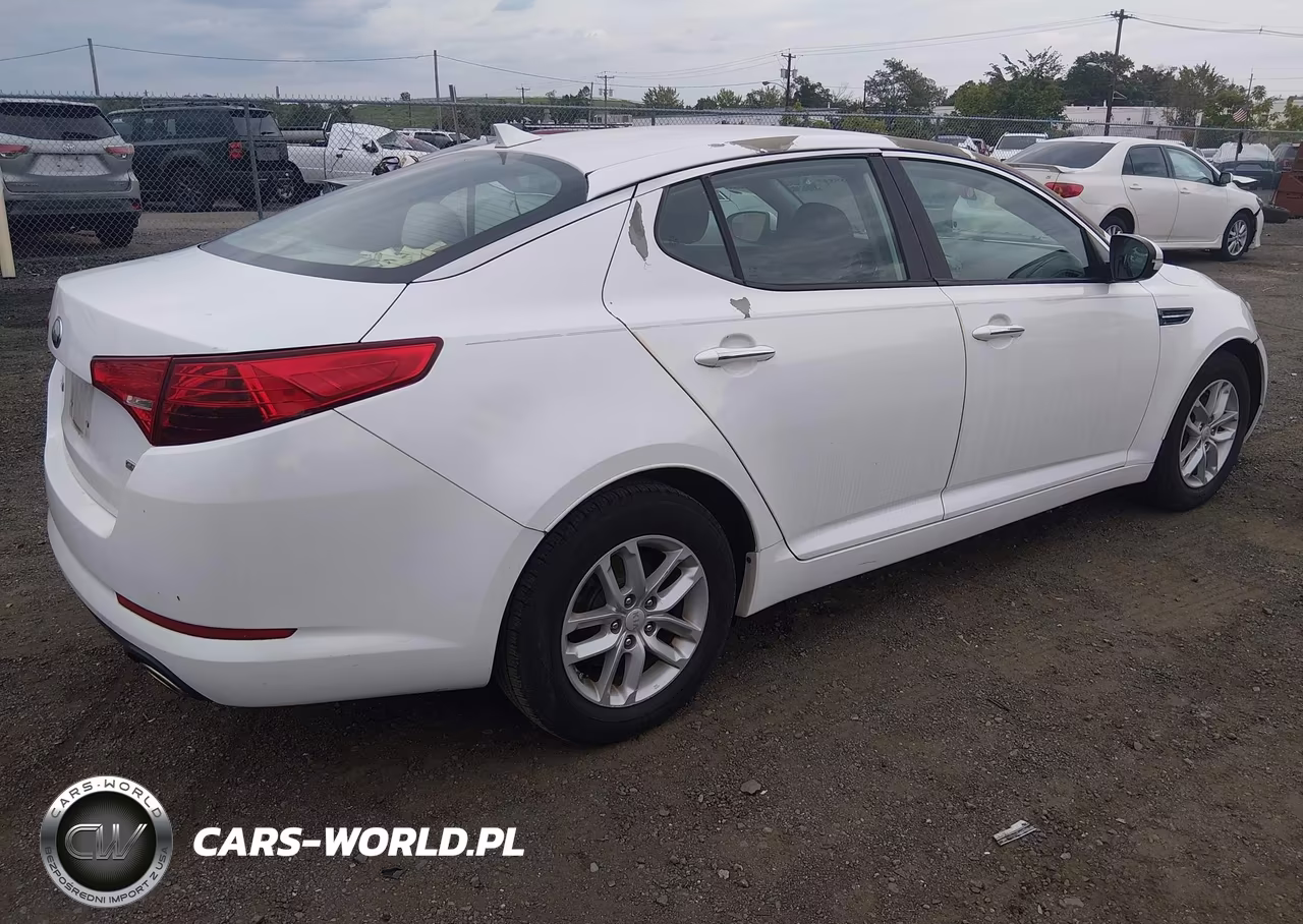 2013 Kia Optima Lx VIN:5XXGM4A76DG232550 - 4