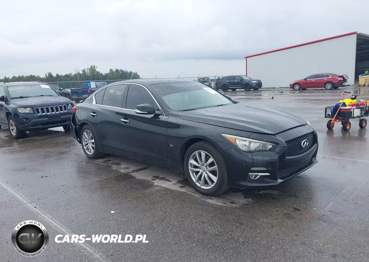 2015 Infiniti Q50 Premium