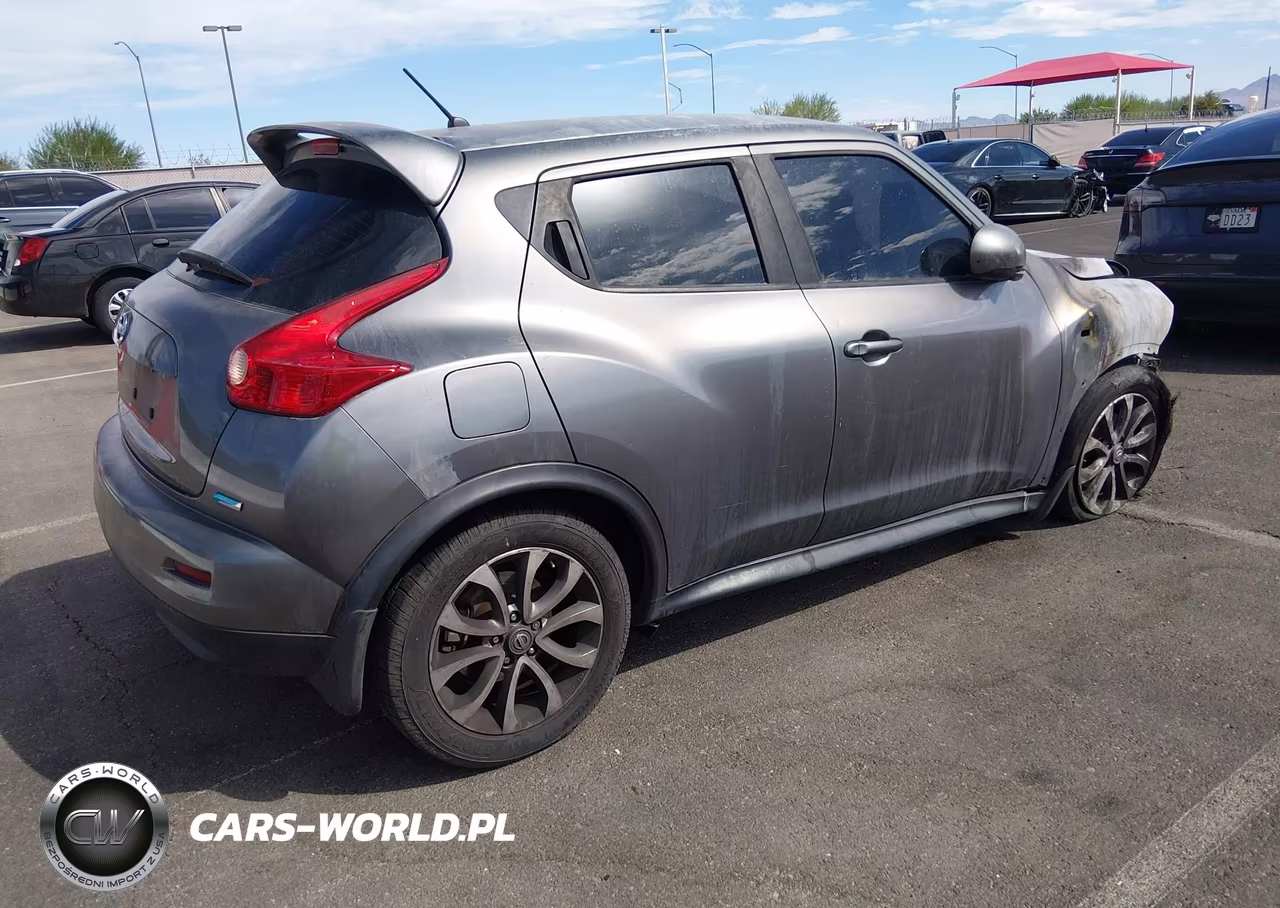 2013 Nissan Juke S VIN:JN8AF5MR2DT208205 - 4