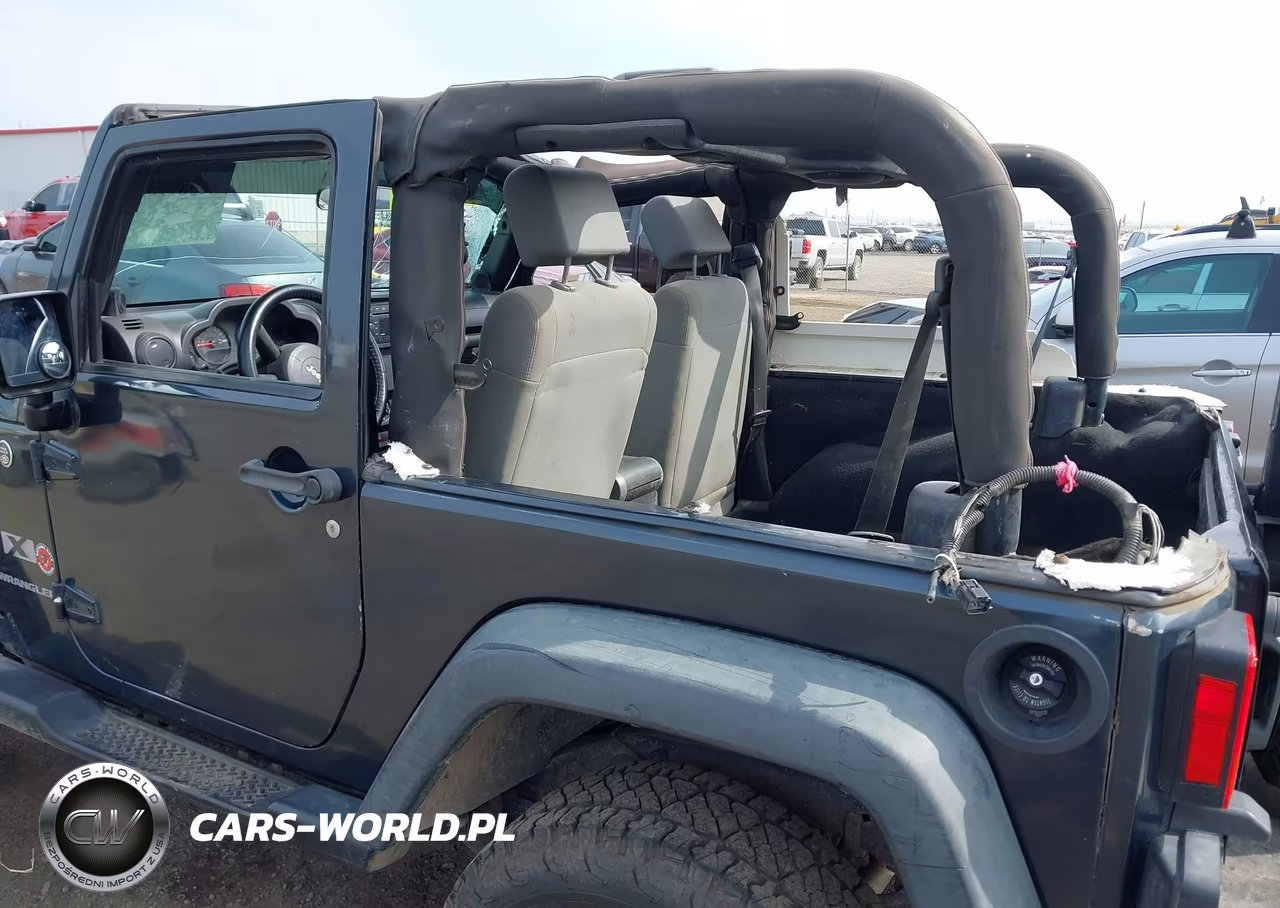 2008 Jeep Wrangler X VIN:1J4FA24178L633699 - 17