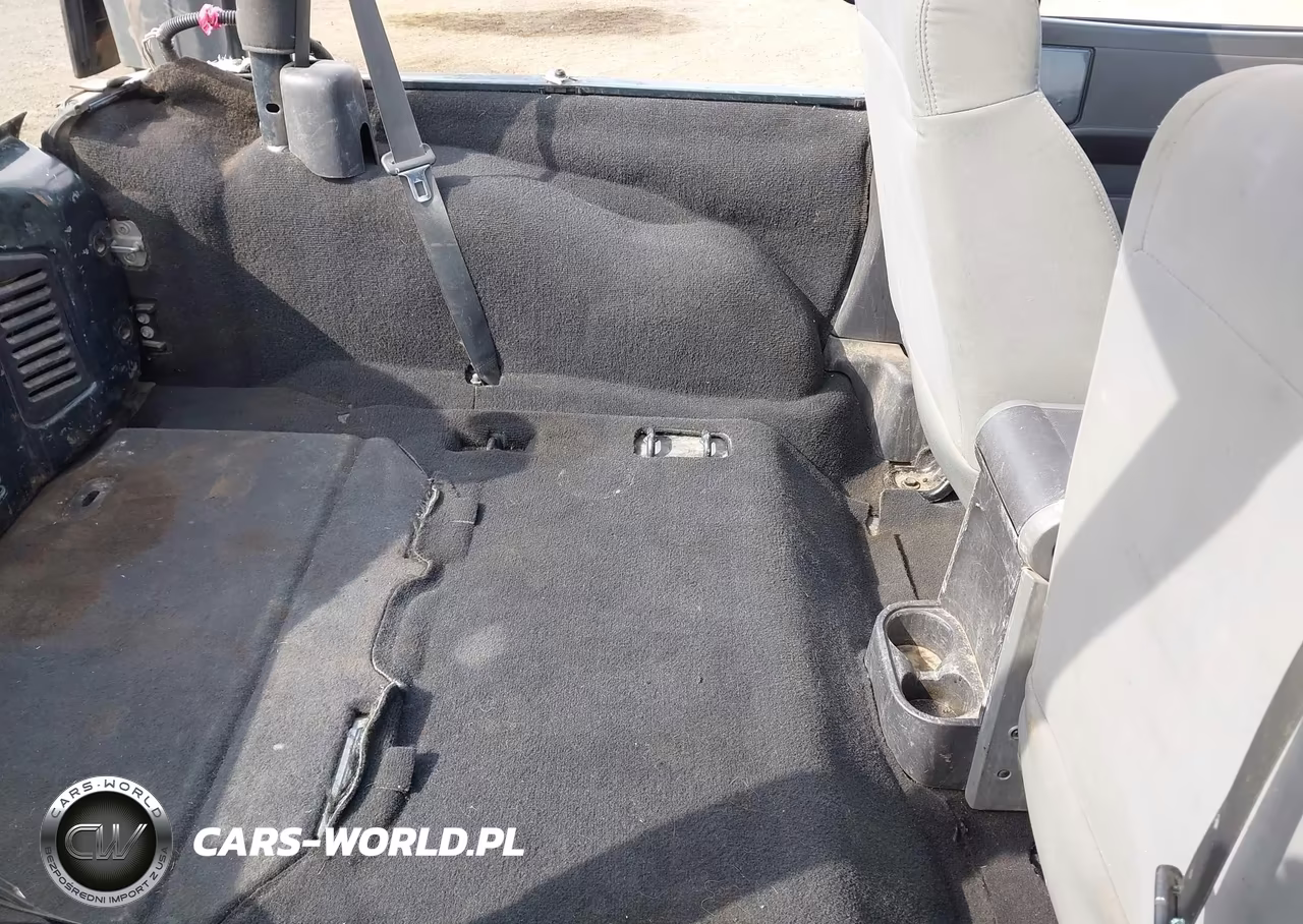2008 Jeep Wrangler X VIN:1J4FA24178L633699 - 7