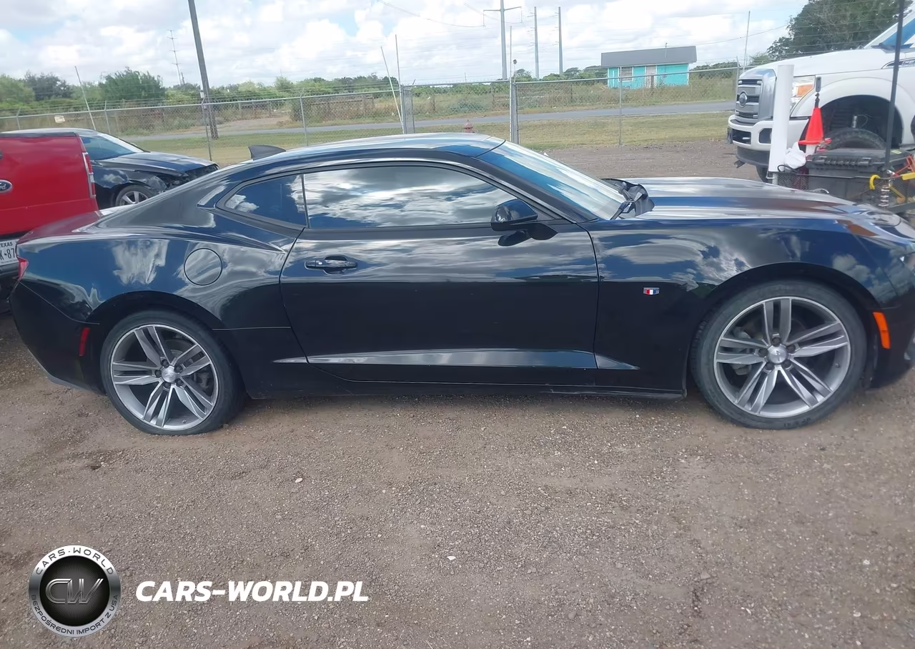 2018 Chevrolet Camaro 1Lt VIN:1G1FB1RS1J0143595 - 13