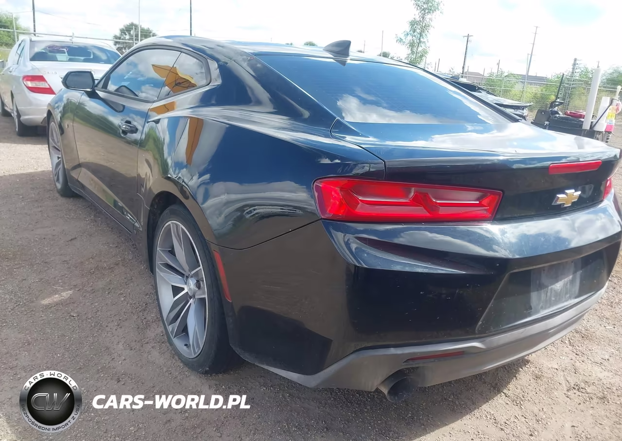 2018 Chevrolet Camaro 1Lt VIN:1G1FB1RS1J0143595 - 3