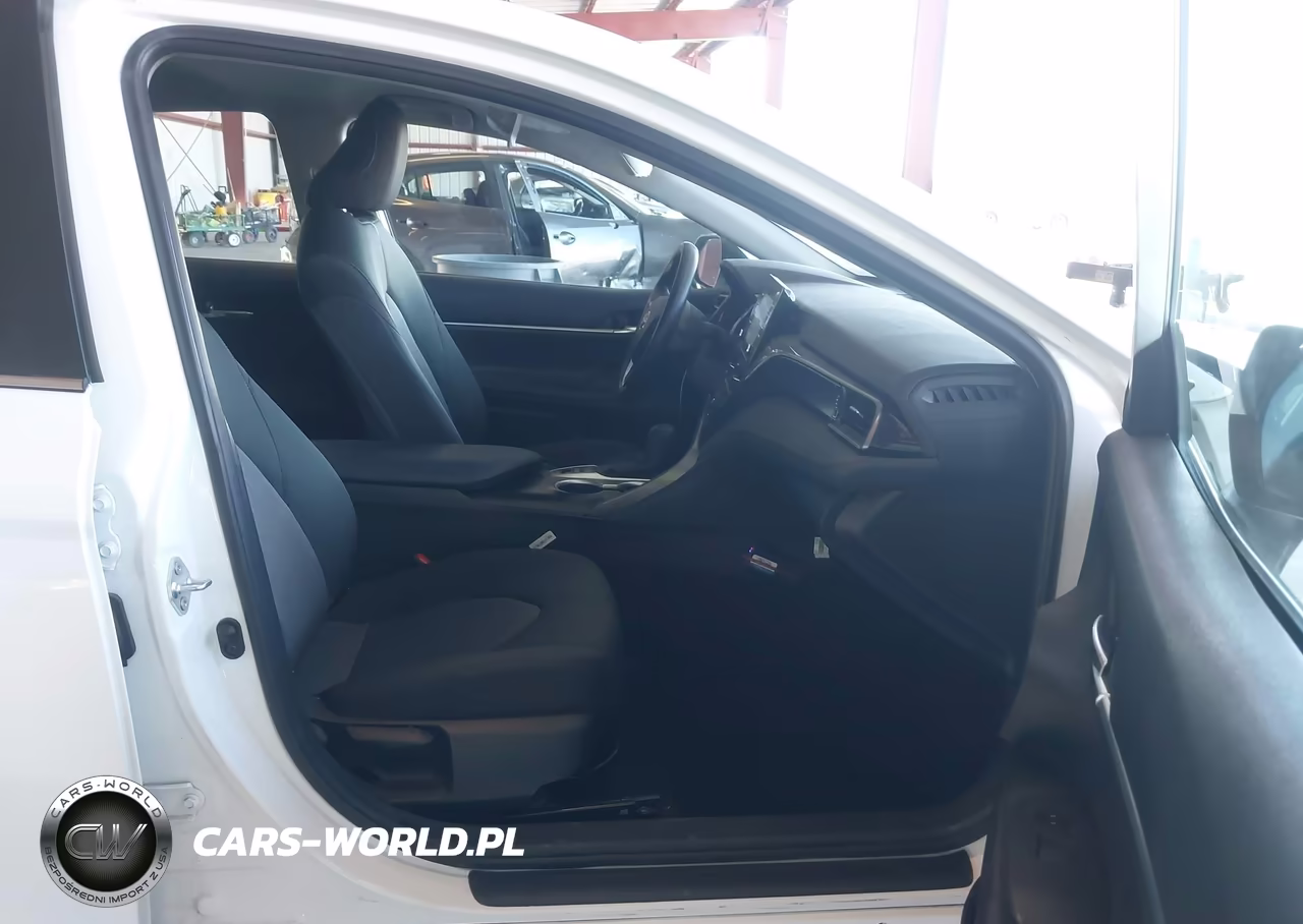 2022 Toyota Camry Le Hybrid VIN:4T1C31AK1NU598508 - 5