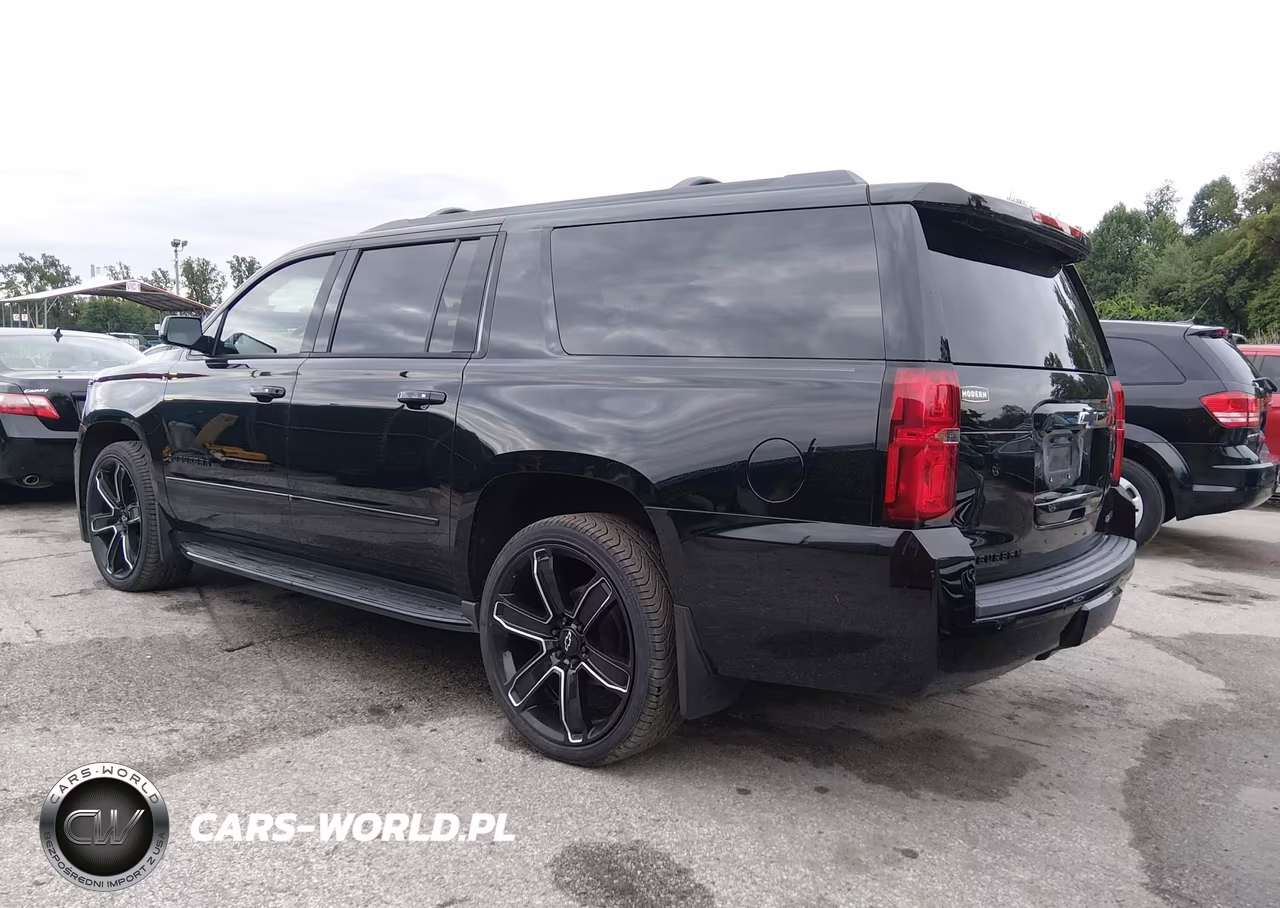 2018 Chevrolet Suburban Premier VIN:1GNSKJKC8JR391516 - 3