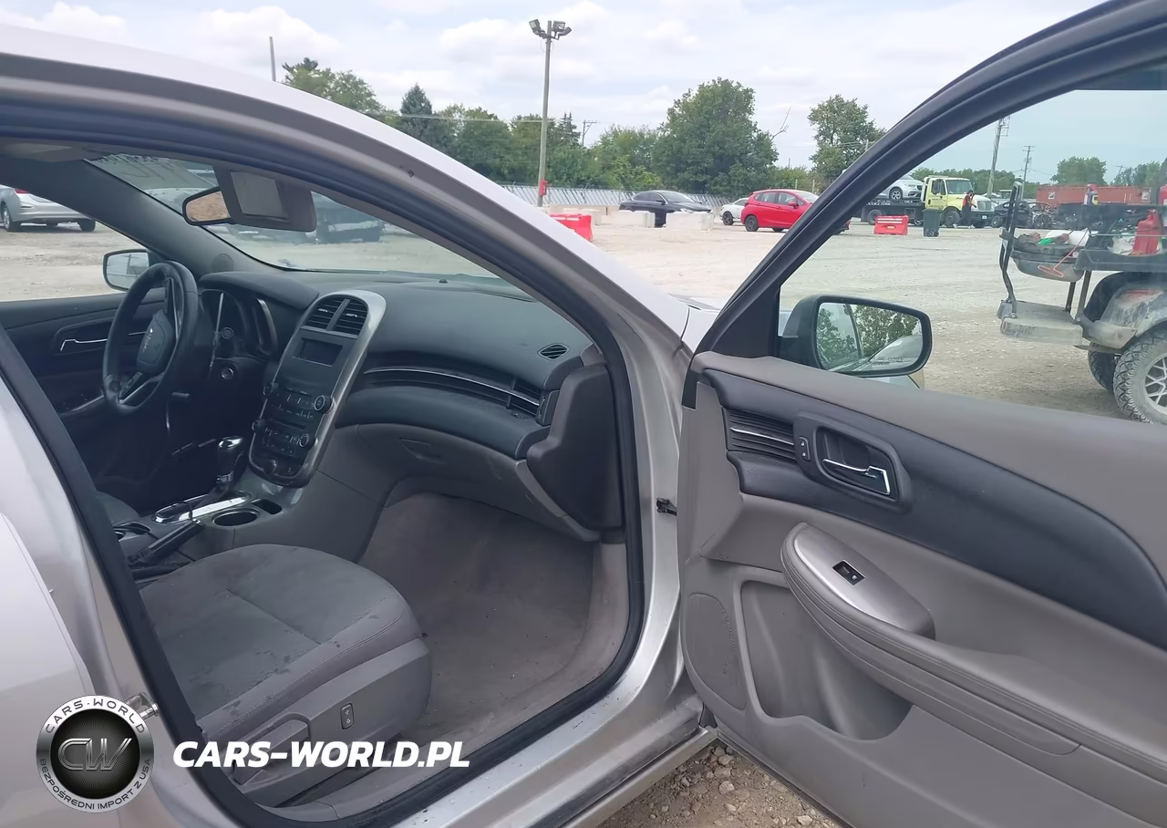 2015 Chevrolet Malibu Ls VIN:1G11B5SL2FF134316 - 5