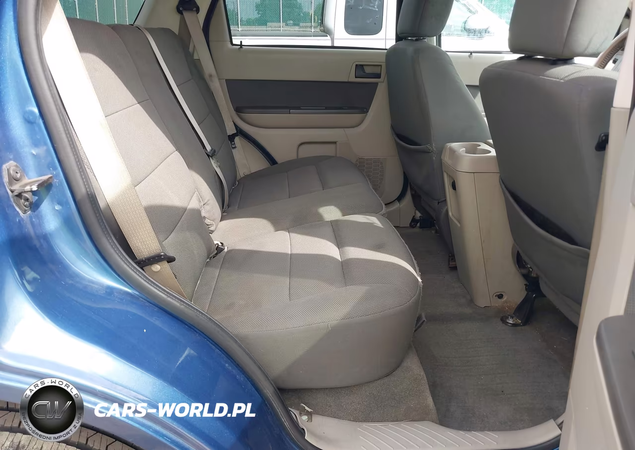 2010 Ford Escape Xlt VIN:1FMCU0DG3AKB07067 - 8
