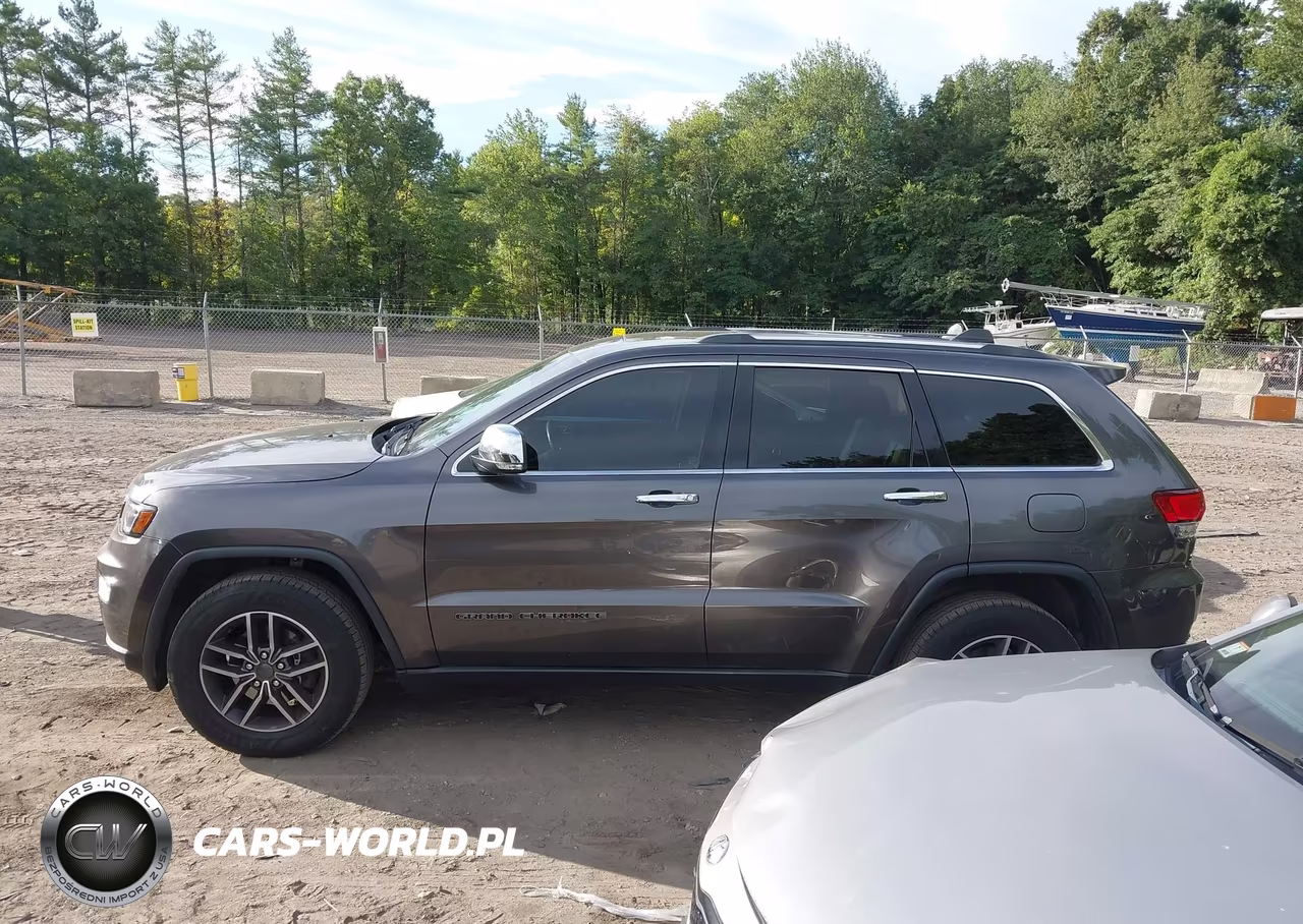 2020 Jeep Grand Cherokee Limited 4X4 VIN:1C4RJFBG2LC110441 - 13
