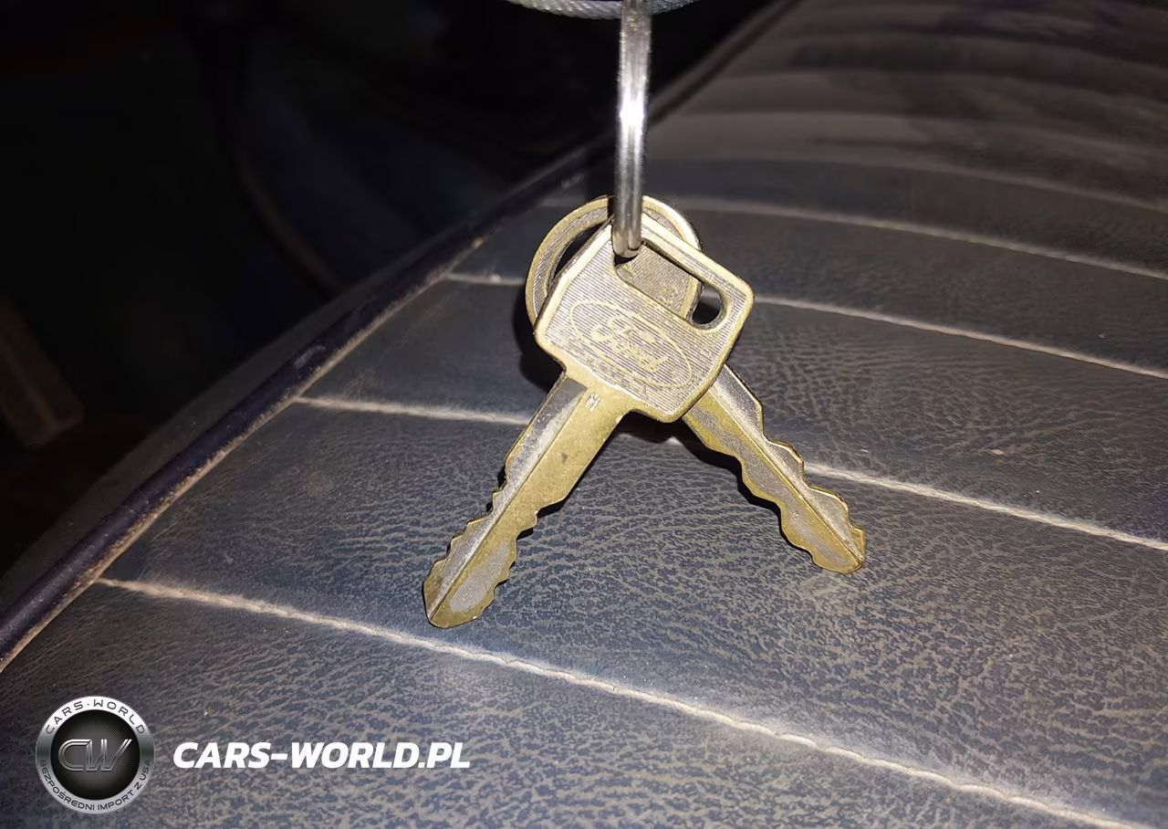 1988 Ford F250 VIN:1FTEF26N0JPA14895 - 11