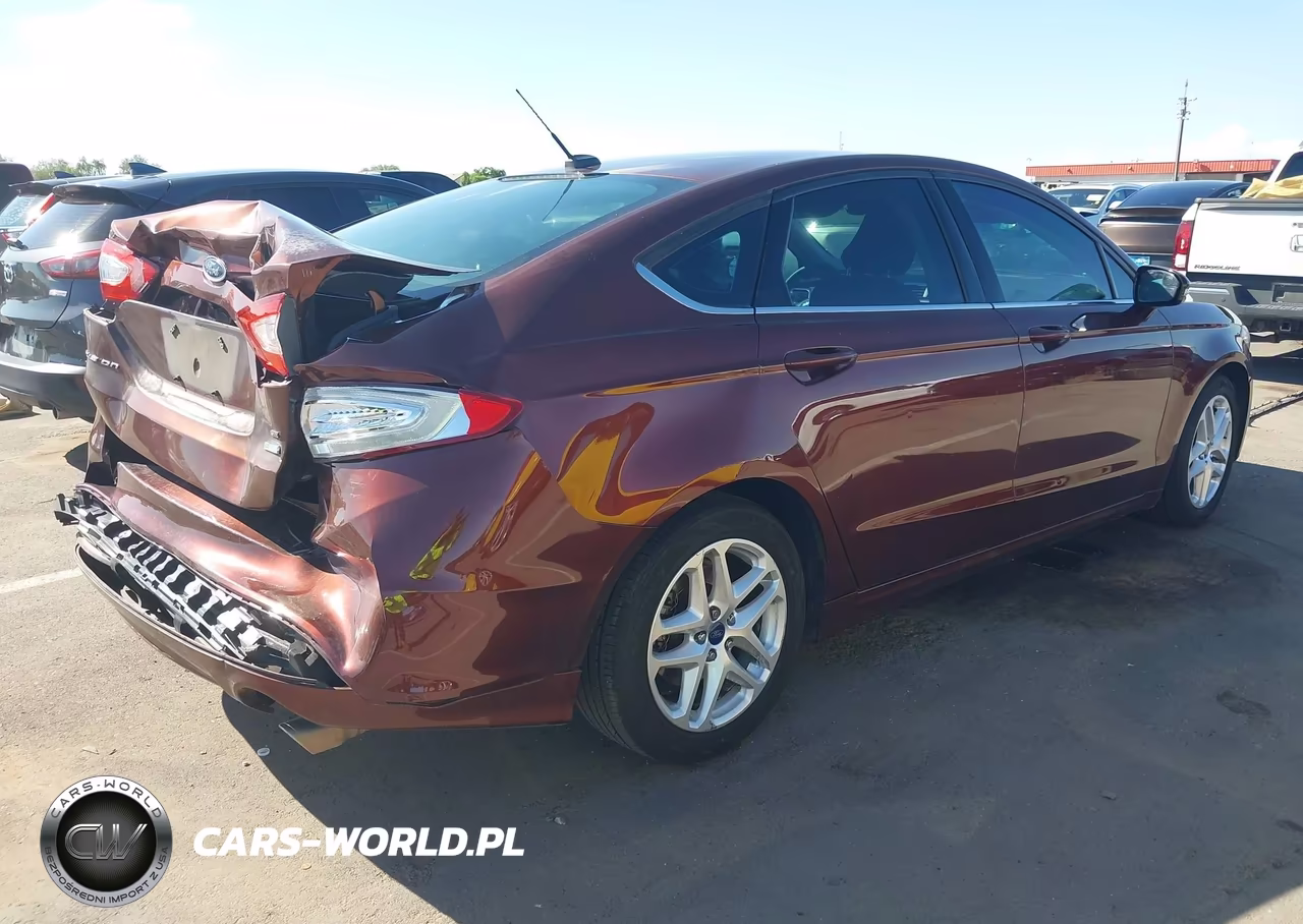 2015 Ford Fusion Se VIN:3FA6P0HD4FR295020 - 4