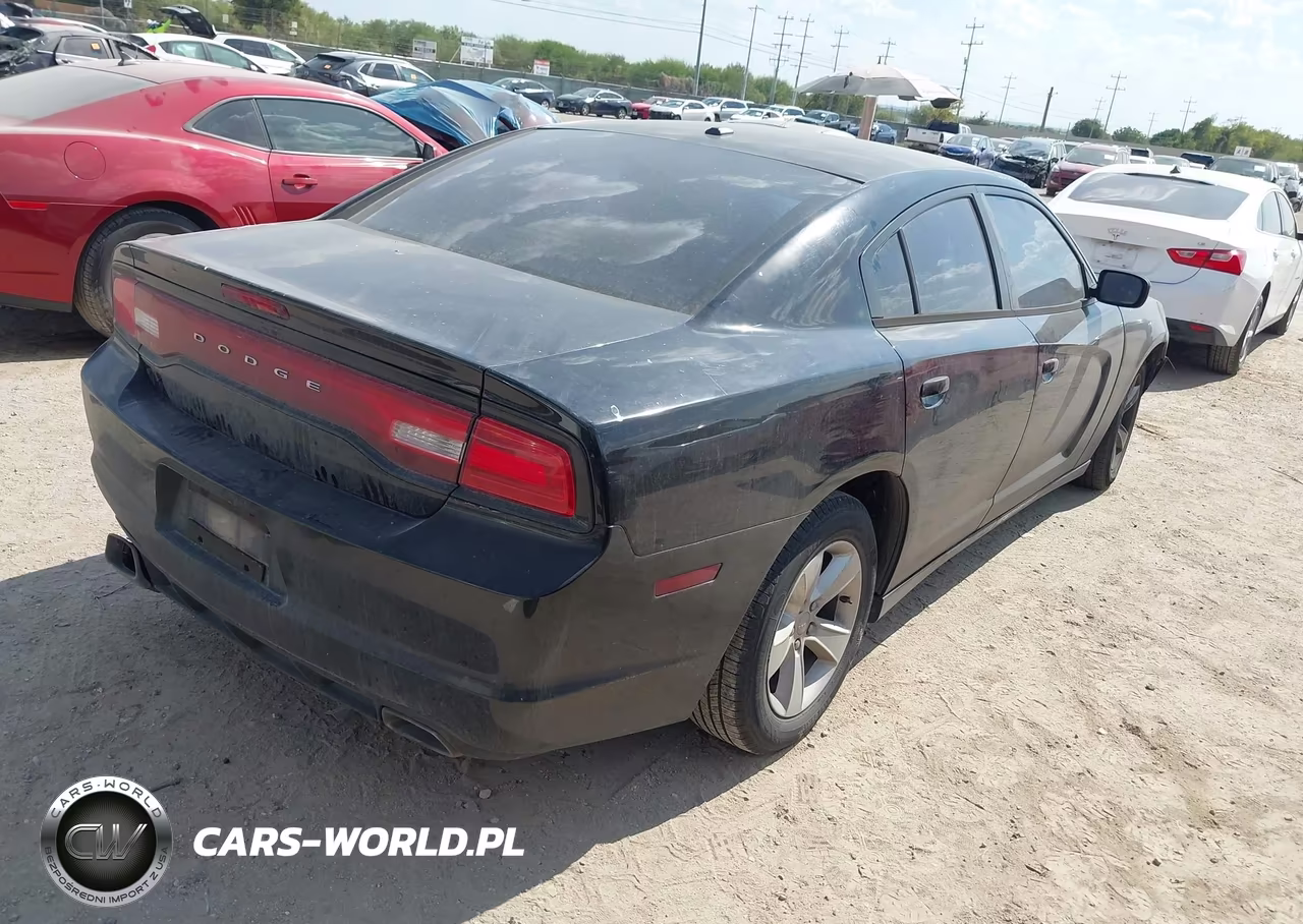 2013 Dodge Charger Se VIN:2C3CDXBG8DH678067 - 4