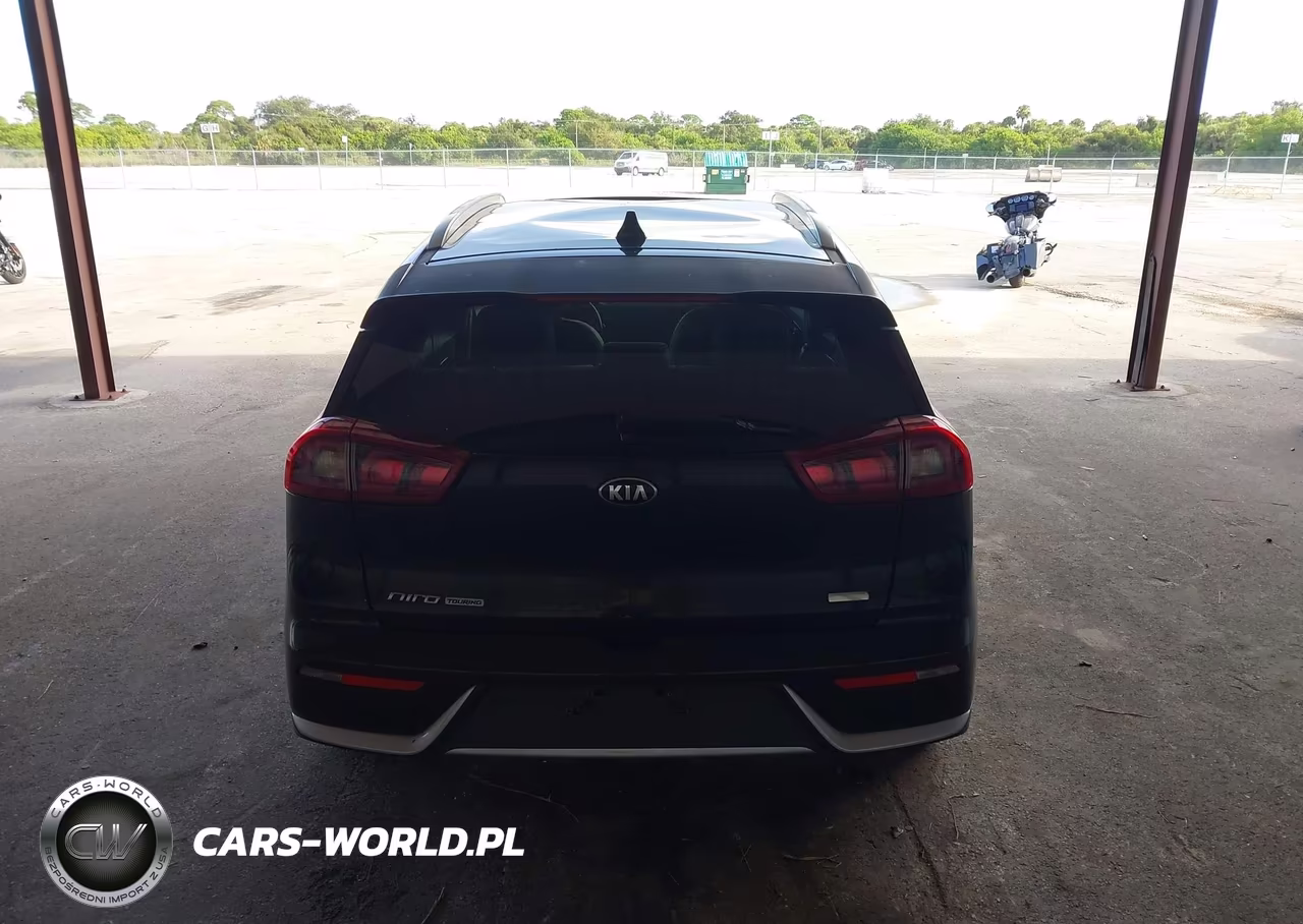 2019 Kia Niro Touring VIN:KNDCE3LC1K5222204 - 16