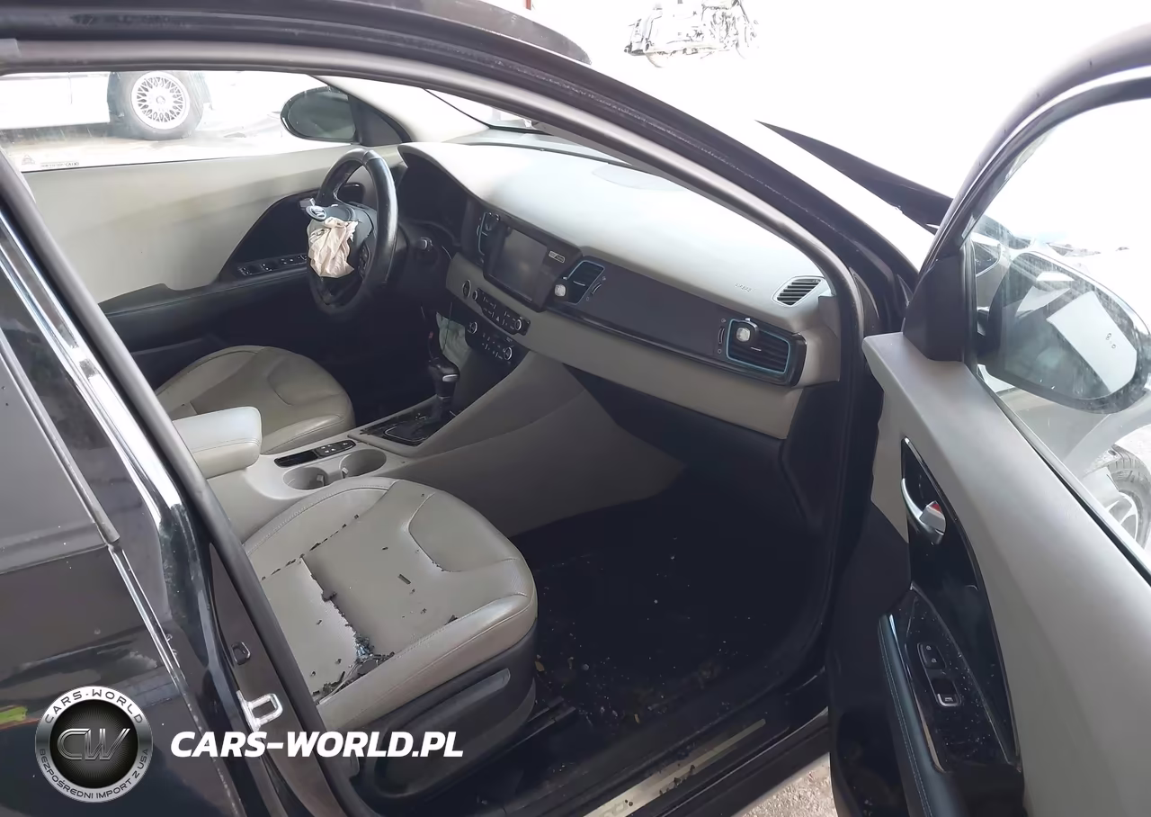 2019 Kia Niro Touring VIN:KNDCE3LC1K5222204 - 5