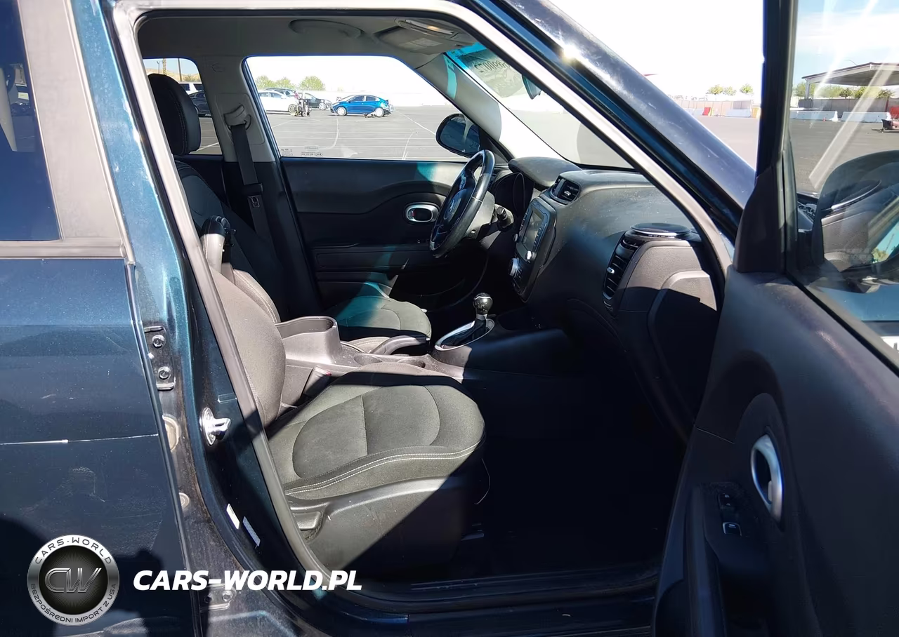2017 Kia Soul + VIN:KNDJP3A50H7461973 - 5