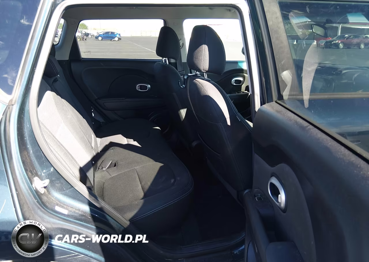 2017 Kia Soul + VIN:KNDJP3A50H7461973 - 8