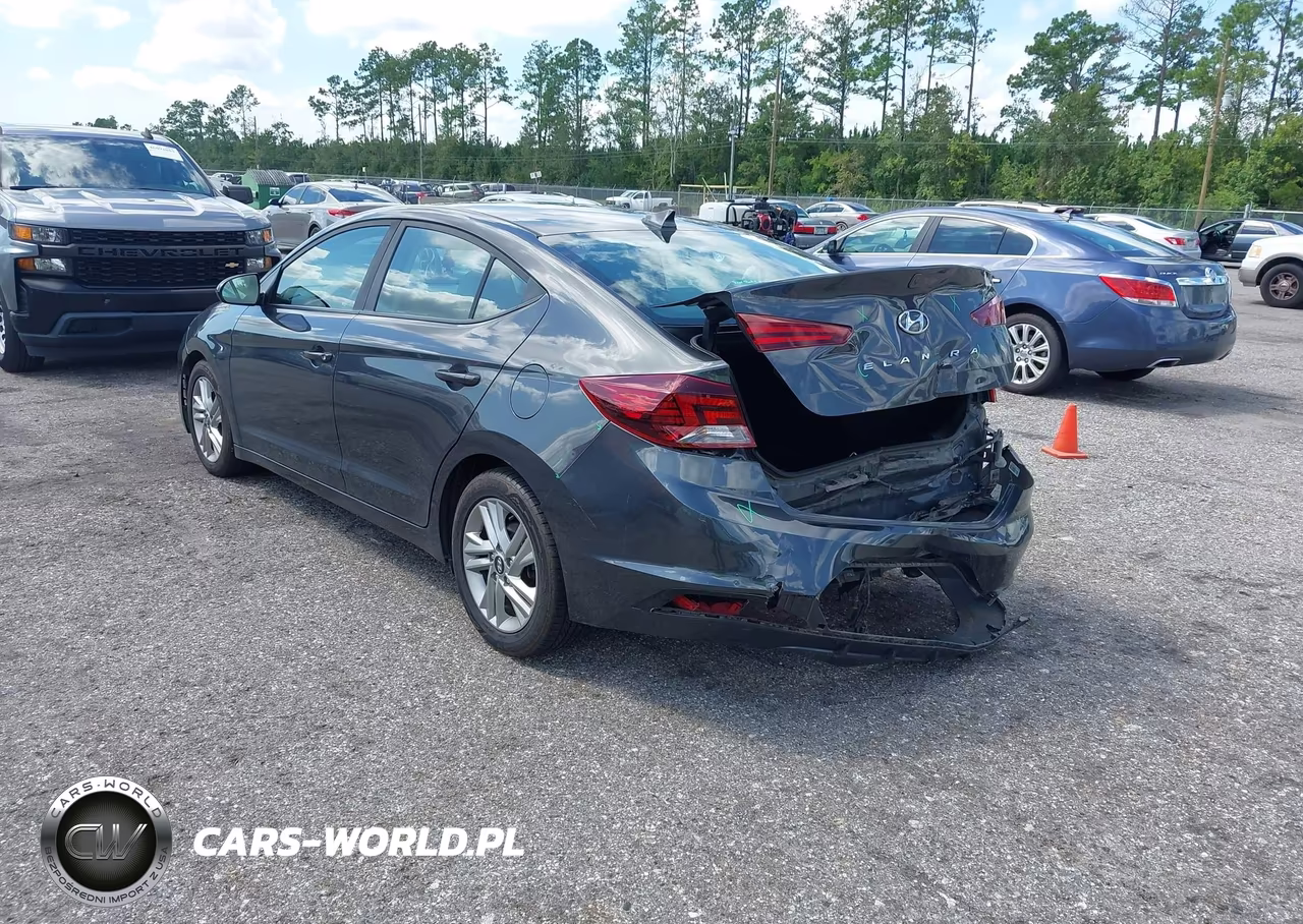 2020 Hyundai Elantra Sel VIN:5NPD84LF9LH613100 - 3
