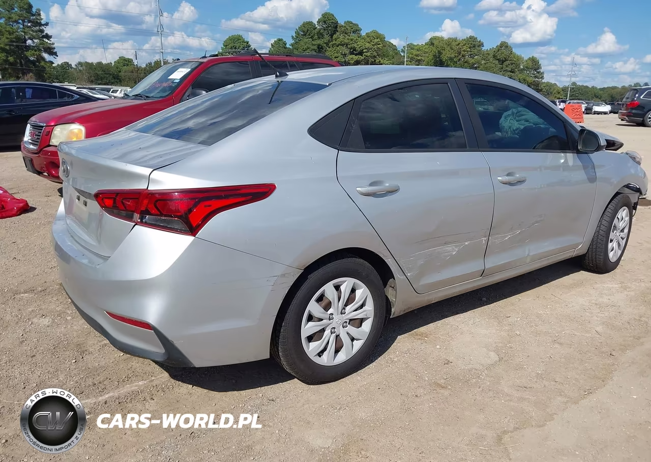 2019 Hyundai Accent Se VIN:3KPC24A31KE057549 - 4