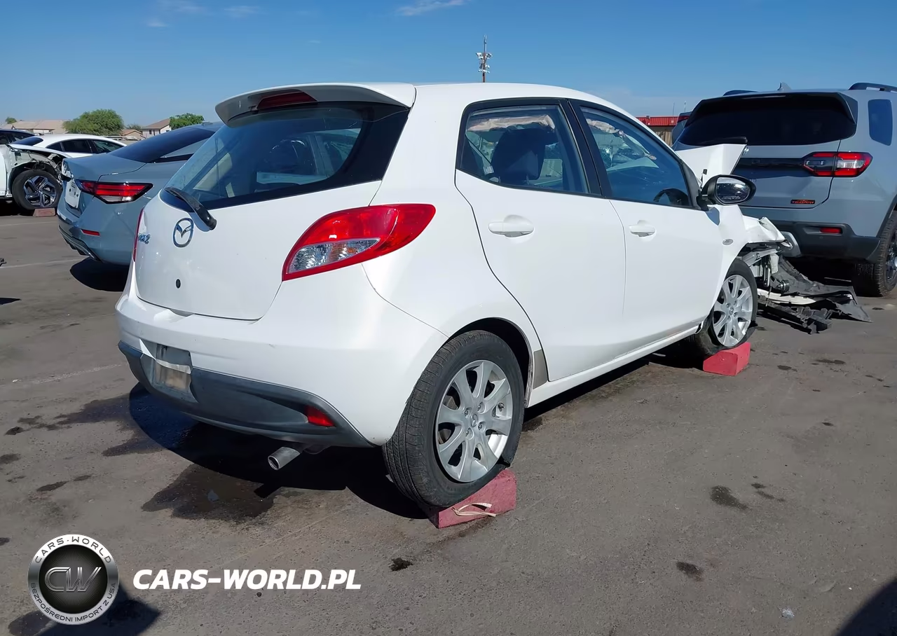 2012 Mazda Mazda2 Touring VIN:JM1DE1LY9C0136917 - 4