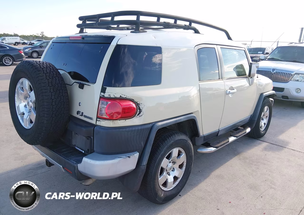 2008 Toyota Fj Cruiser VIN:JTEZU11F58K006800 - 4