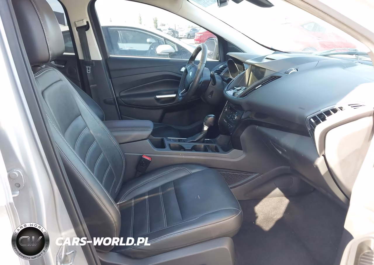 2017 Ford Escape Titanium VIN:1FMCU0J97HUA94974 - 5