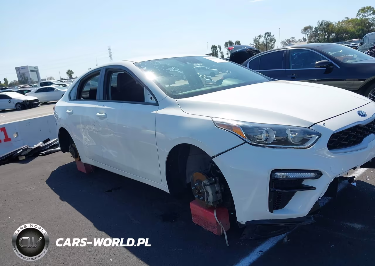 2021 Kia Forte Lxs VIN:3KPF24AD7ME272510 - 6
