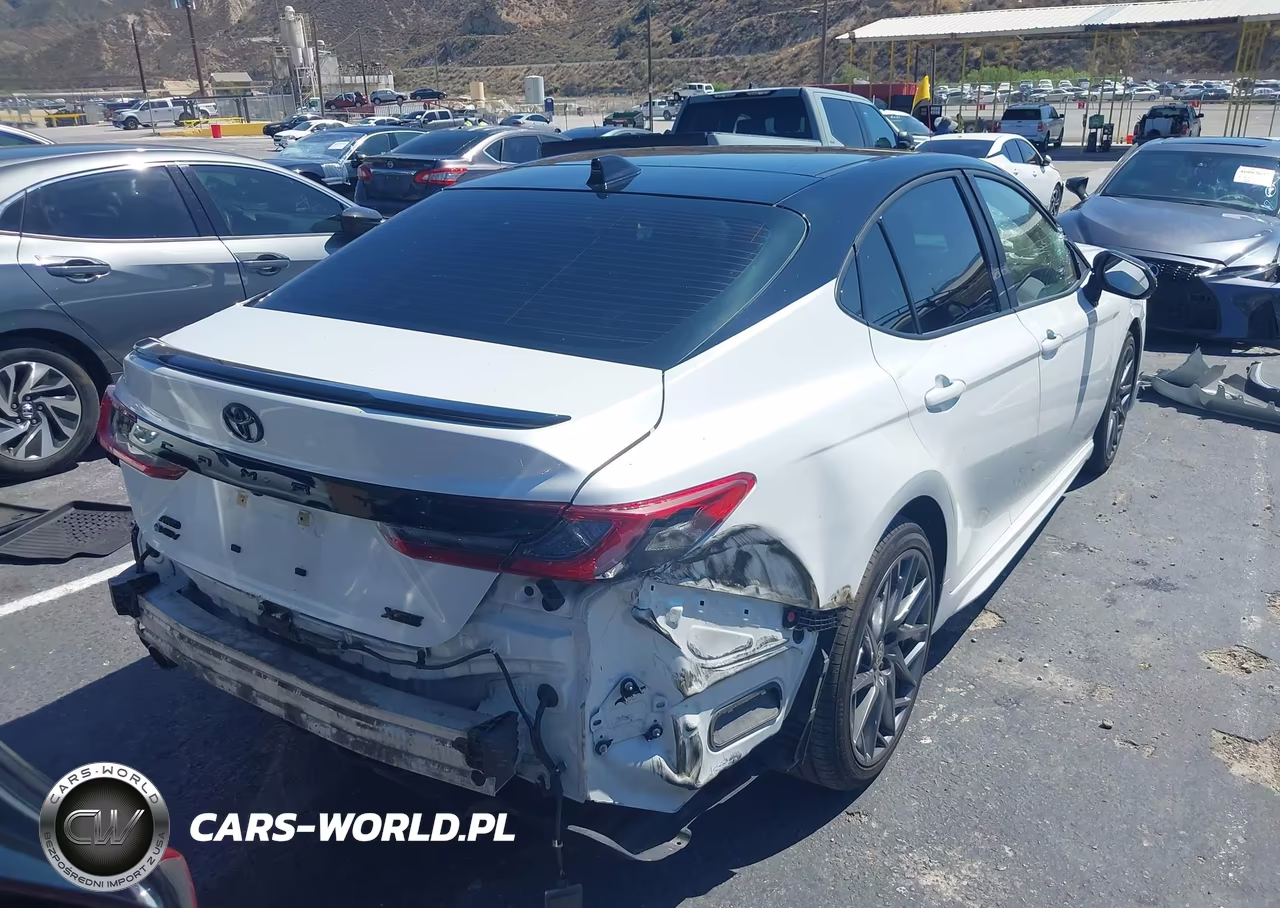 2025 Toyota Camry Xse VIN:4T1DBADK2SU028323 - 4