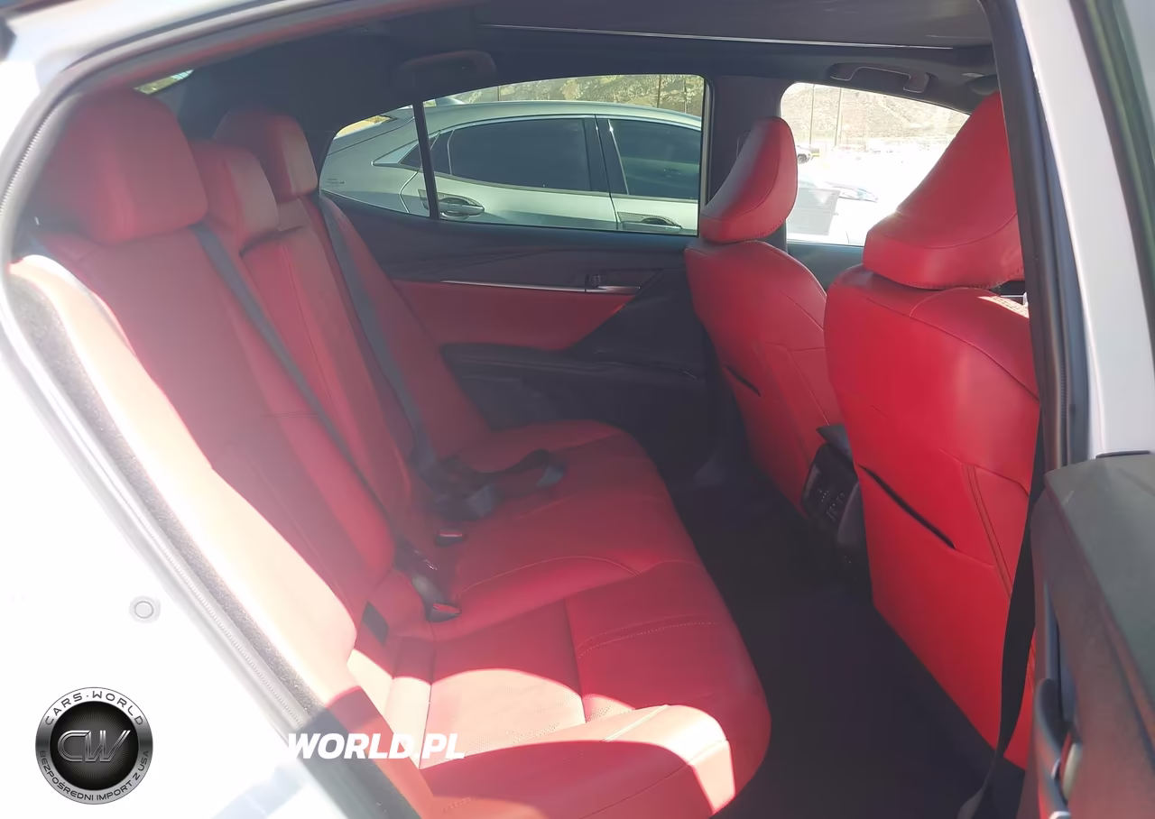 2025 Toyota Camry Xse VIN:4T1DBADK2SU028323 - 8