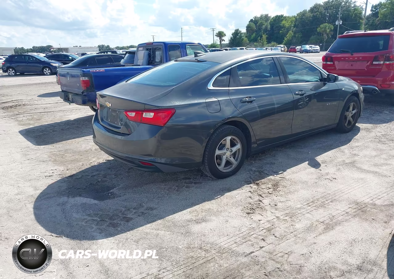 2017 Chevrolet Malibu Ls VIN:1G1ZB5ST1HF155843 - 4