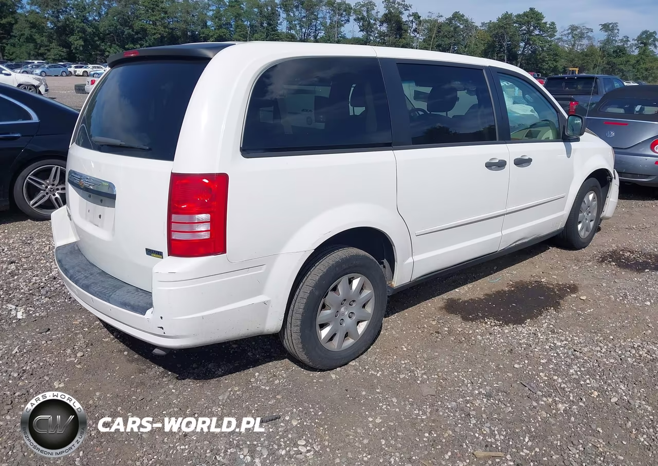 2008 Chrysler Town & Country Lx VIN:2A8HR44H68R725290 - 4