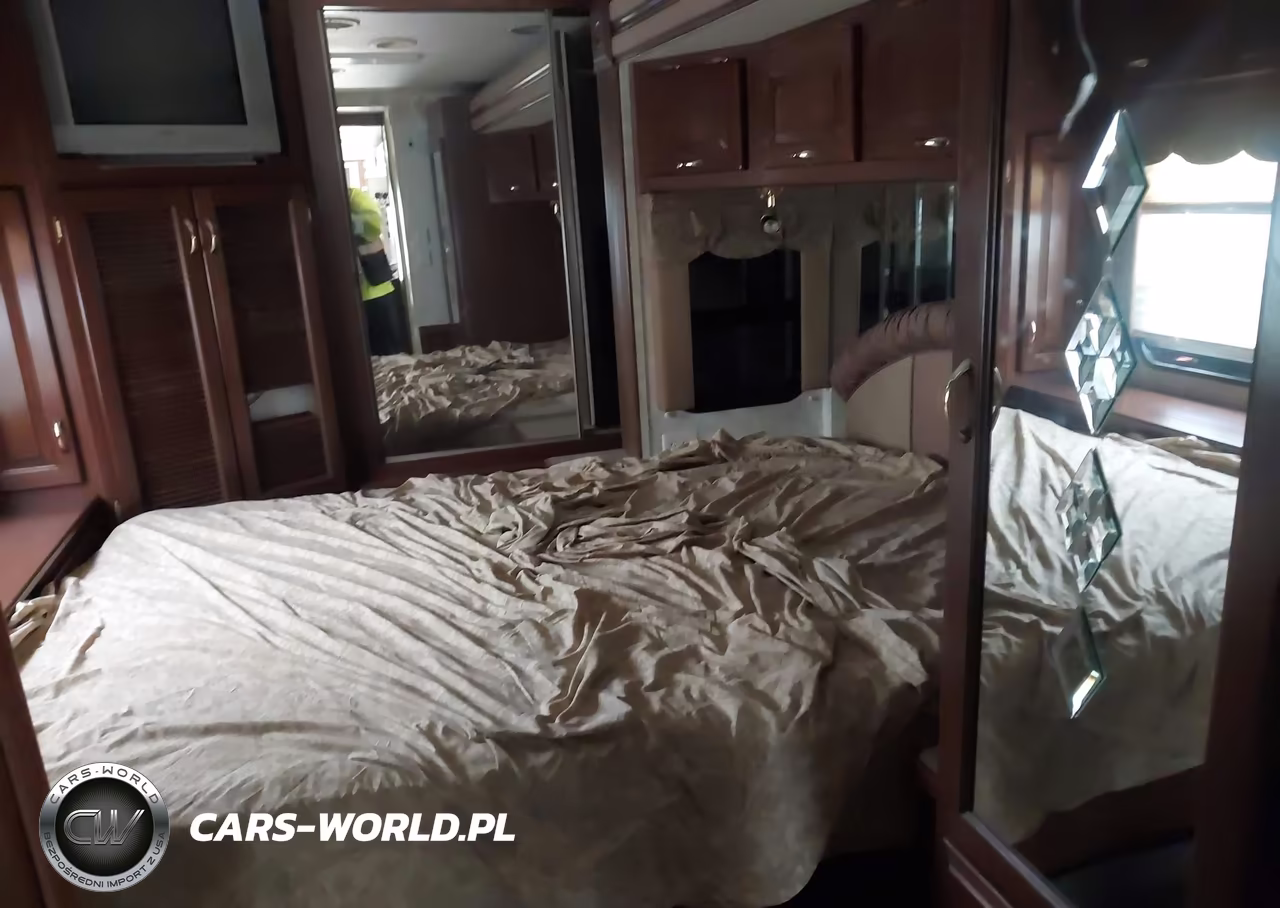 2004 Spartan Motors Motorhome 4Vz VIN:4VZBR1D964C047002 - 15