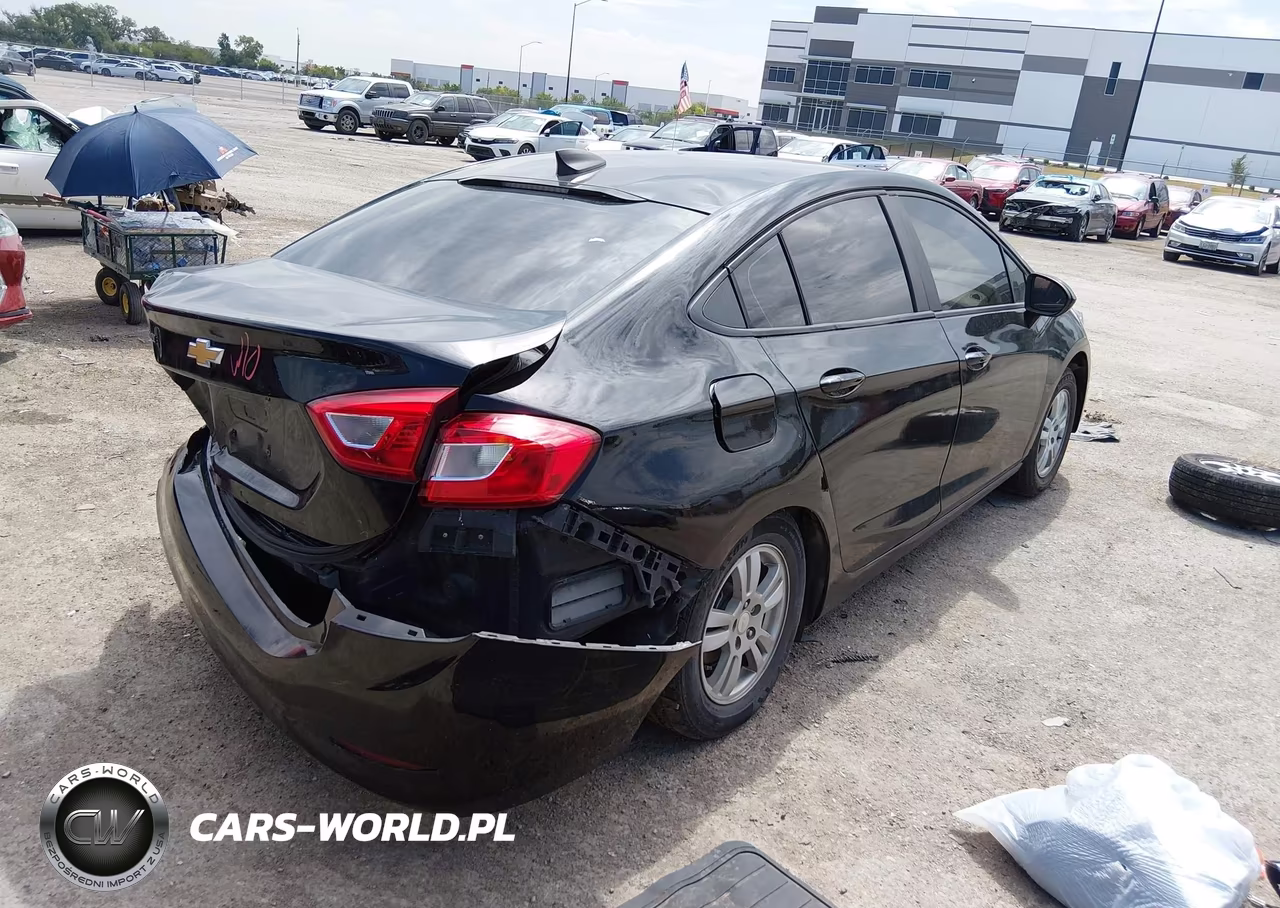 2019 Chevrolet Cruze Ls VIN:1G1BC5SM4K7128757 - 4