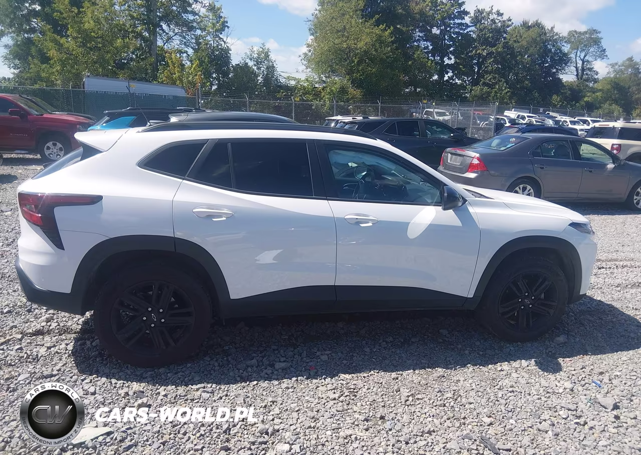 2025 Chevrolet Trax Fwd Activ VIN:KL77LKEP3SC126827 - 13