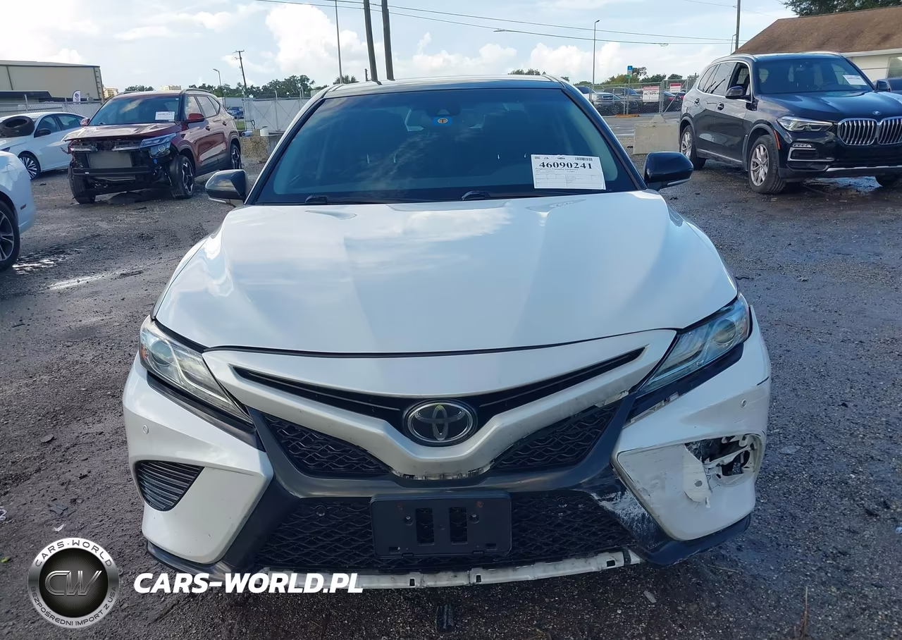 2018 Toyota Camry Xse VIN:4T1B61HK8JU134702 - 12